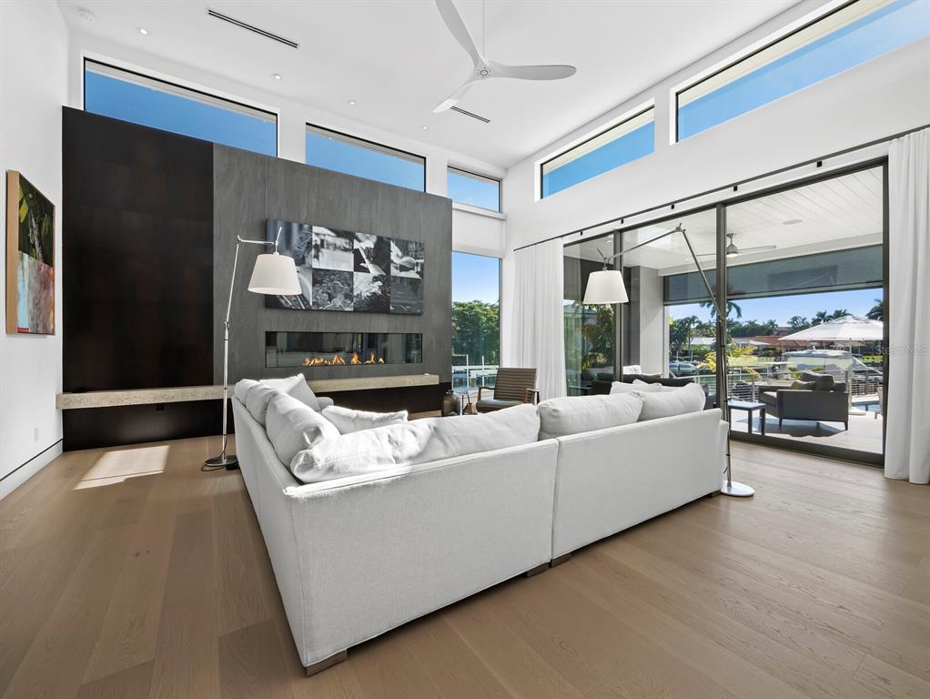 Sarasota, Florida, 34236, United States, 3 Bedrooms Bedrooms, ,5 BathroomsBathrooms,Residential,For Sale,2003430