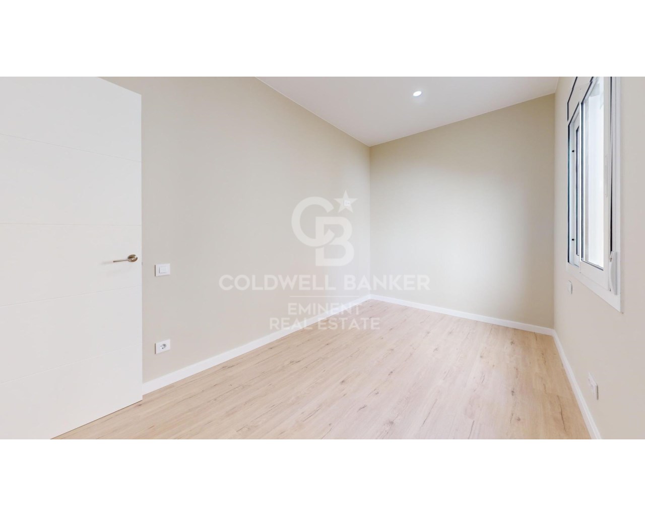Barcelona, Catalonia, ES, 3 Bedrooms Bedrooms, ,1 BathroomBathrooms,Residential,For Sale,1949864
