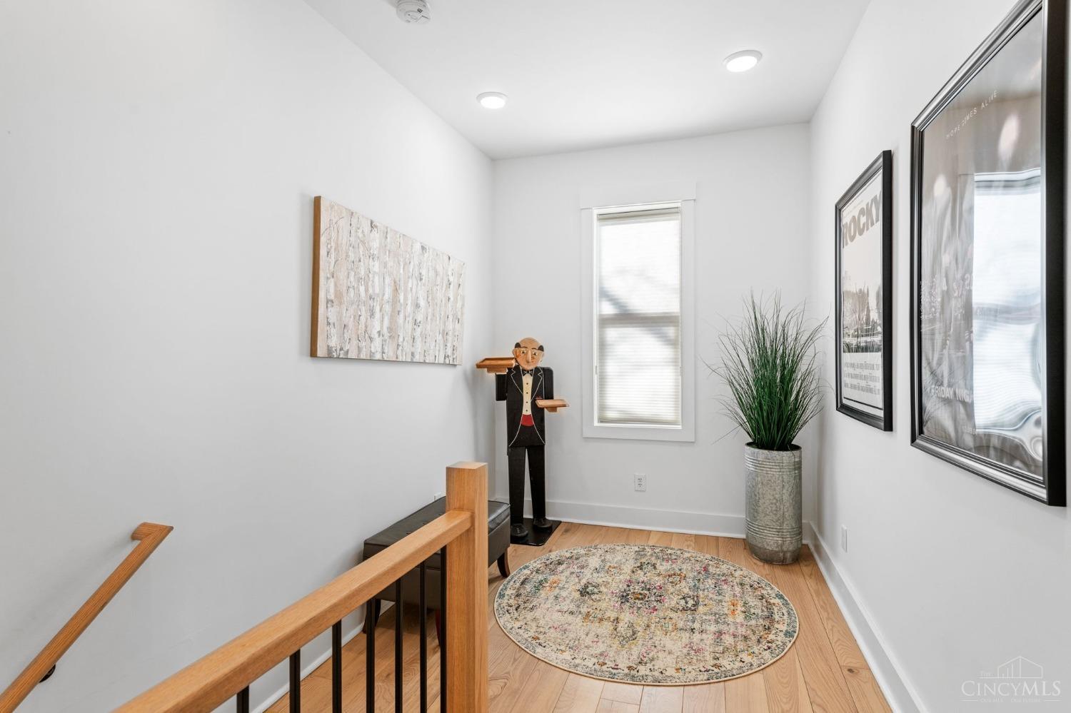 Cincinnati, Ohio, 45202, United States, 3 Bedrooms Bedrooms, ,3 BathroomsBathrooms,Residential,For Sale,1942125