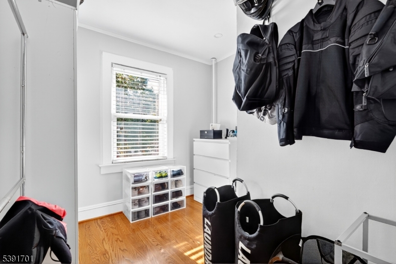 Roselle Park Boro, New Jersey, 07204, United States, 4 Bedrooms Bedrooms, ,3 BathroomsBathrooms,Residential,For Sale,1970229