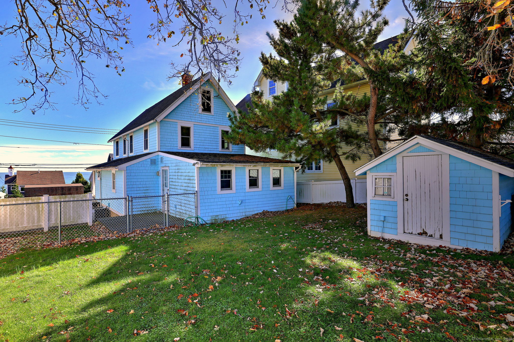 Milford, Connecticut, 06460, United States, 2 Bedrooms Bedrooms, ,2 BathroomsBathrooms,Residential,For Sale,1987873