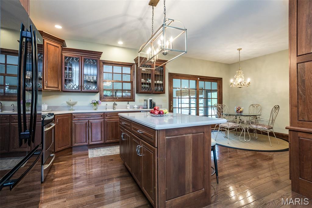 Godfrey, Illinois, 62035, United States, 3 Bedrooms Bedrooms, ,3 BathroomsBathrooms,Residential,For Sale,1940869