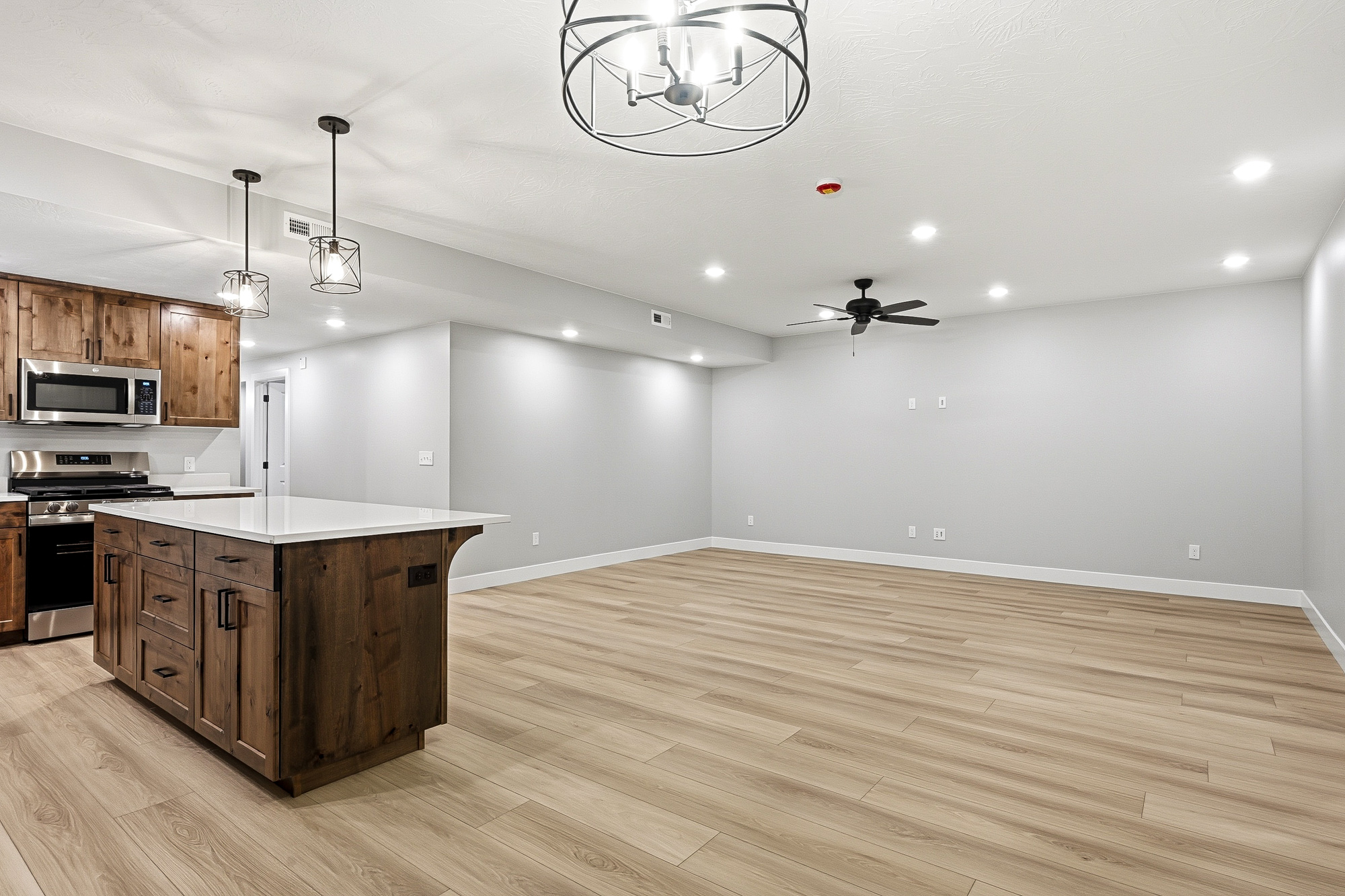 Cedar City, Utah, 84720, United States, 6 Bedrooms Bedrooms, ,4 BathroomsBathrooms,Residential,For Sale,1978281