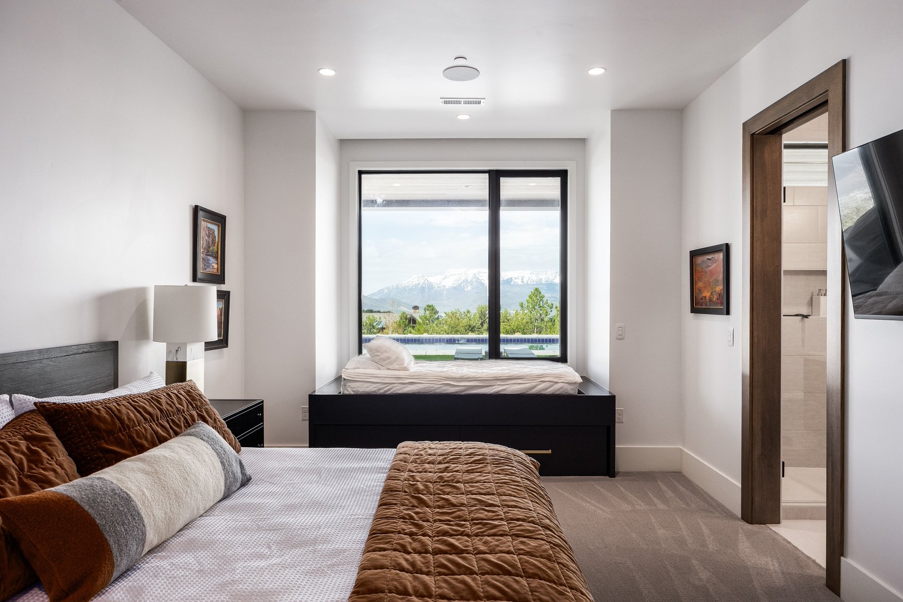  Luxury Lives Here  Architectural Masterpiece with Unmatched Privacy & Views - 物件實景