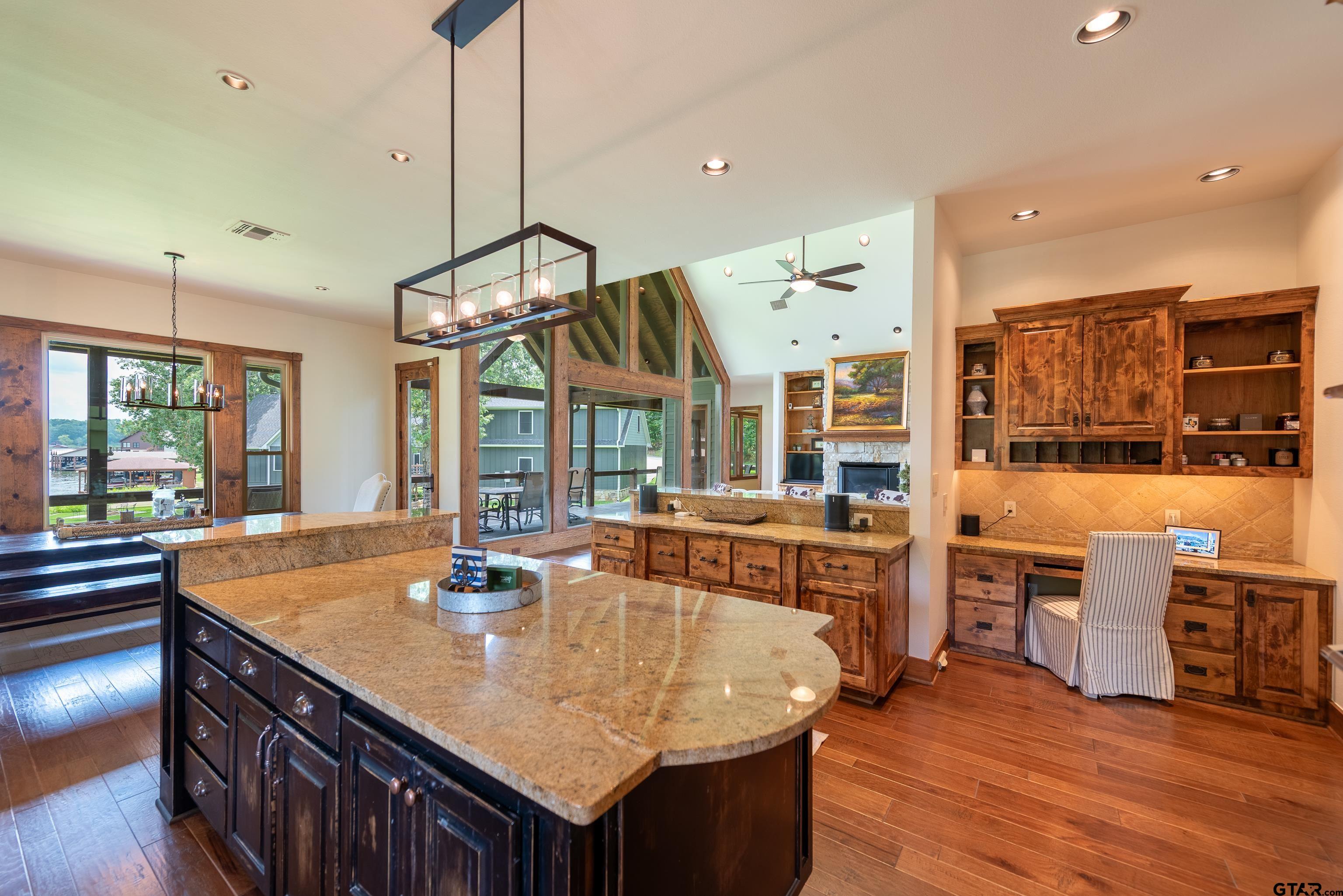 Scroggins, Texas, 75480, United States, 4 Bedrooms Bedrooms, ,5 BathroomsBathrooms,Residential,For Sale,1981840