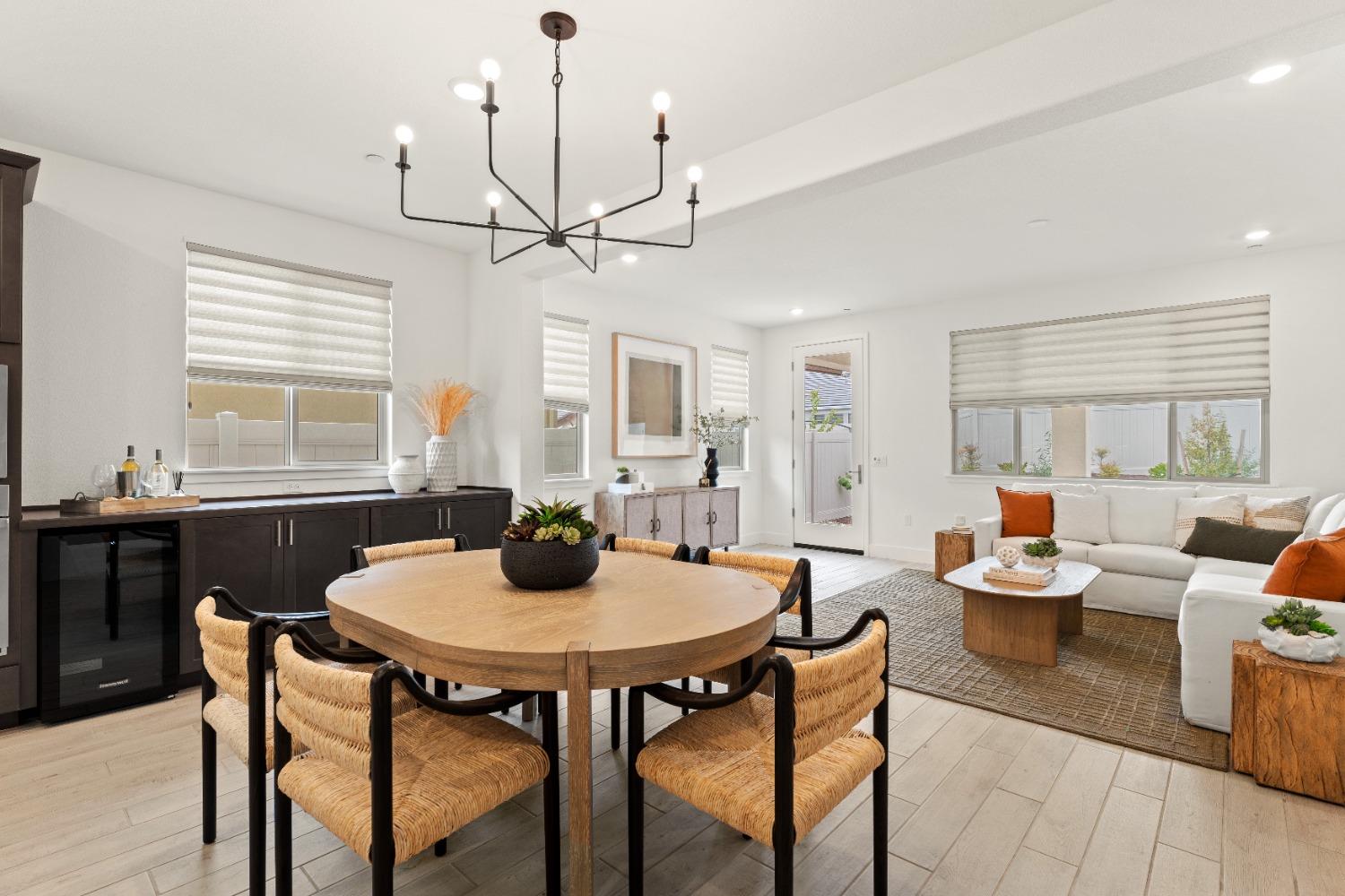 El Dorado Hills, California, 95762, United States, 2 Bedrooms Bedrooms, ,3 BathroomsBathrooms,Residential,For Sale,1787818