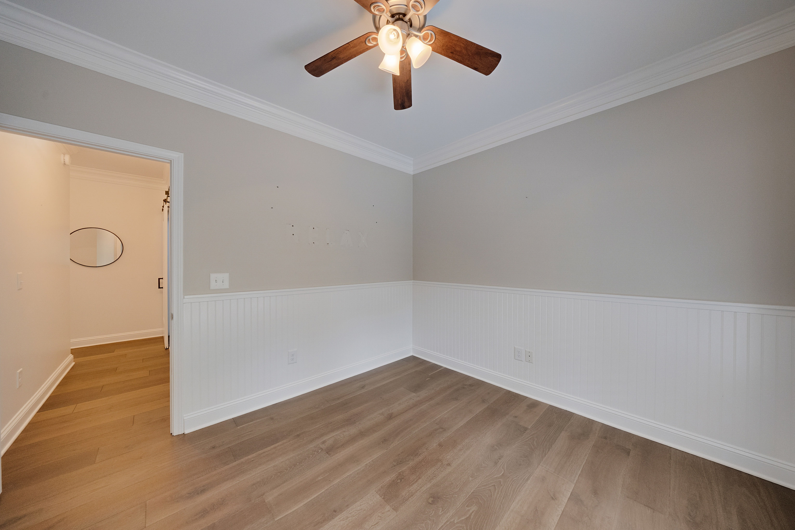  Stunning Craftsman-Style Home Featuring a Desirable Primary Suite on Main Level - 物件實景