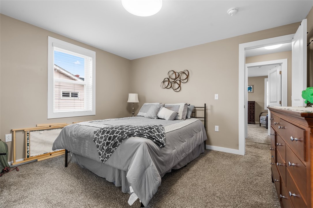 Lawrenceville, Pennsylvania, 15201, United States, ,Residential,For Sale,1988380