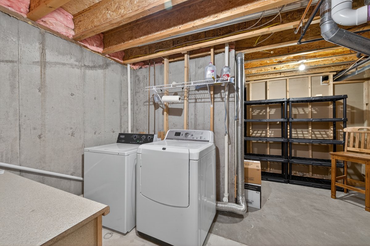 Cheyenne, Wyoming, 82009, United States, 5 Bedrooms Bedrooms, ,2 BathroomsBathrooms,Residential,For Sale,2016553