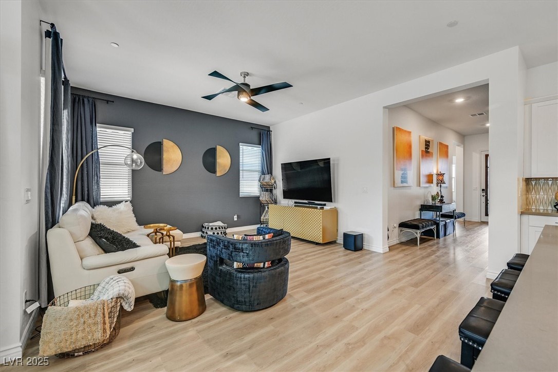 Henderson, Nevada, 89011, United States, 3 Bedrooms Bedrooms, ,2 BathroomsBathrooms,Residential,For Sale,1972737