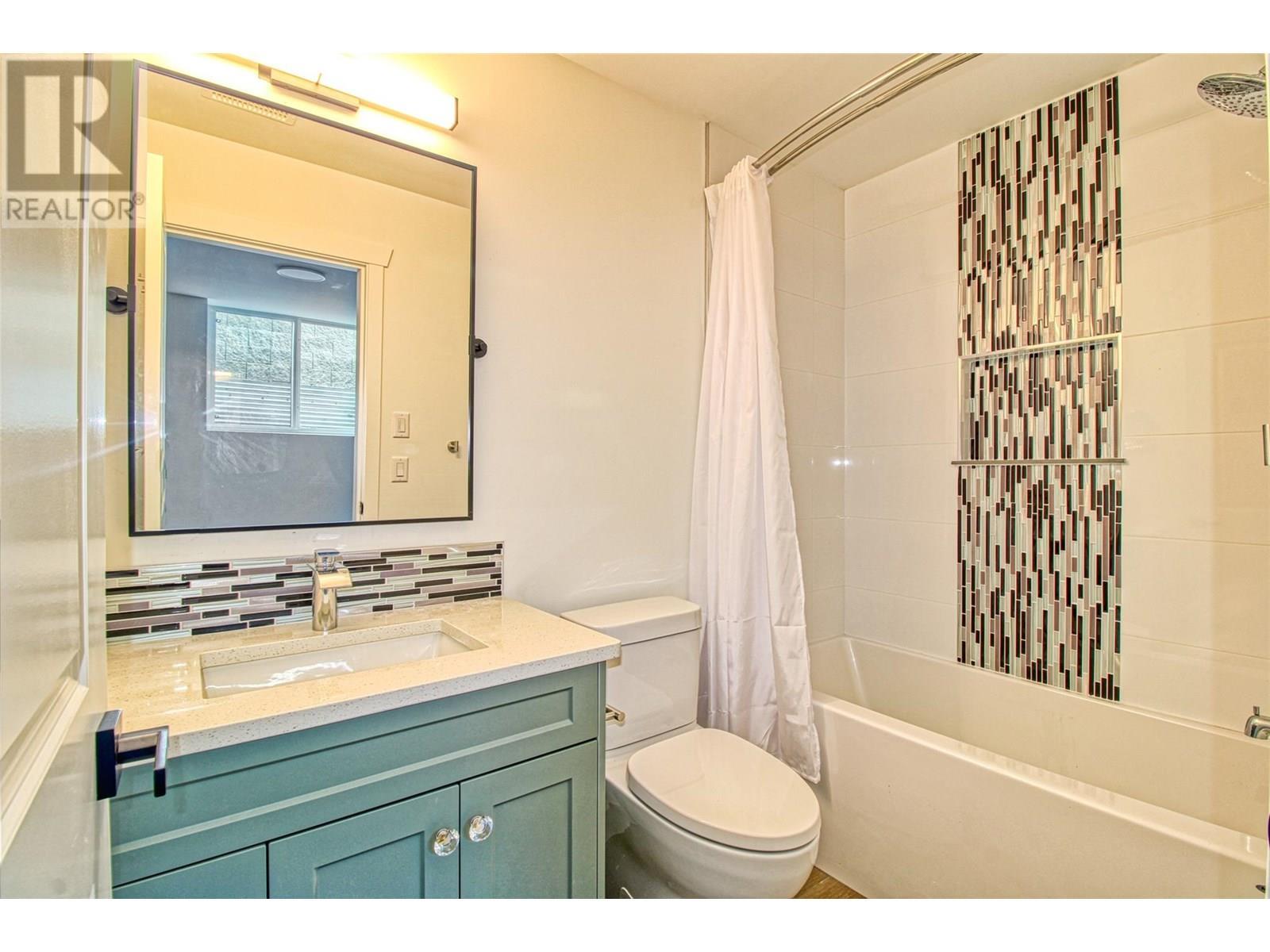 KELOWNA, British Columbia, V1Z 3R8, CA, 3 Bedrooms Bedrooms, ,2 BathroomsBathrooms,Residential,For Sale,1897837