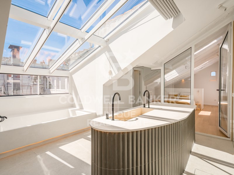 Madrid, Madrid, Centro, Palacio Madrid, Madrid, Ce, Madrid, Comunidad de Madrid, ES, 4 Bedrooms Bedrooms, ,3 BathroomsBathrooms,Residential,For Sale,Madrid, Madrid, Centro, Palacio Madrid, Madrid, Ce,1652714
