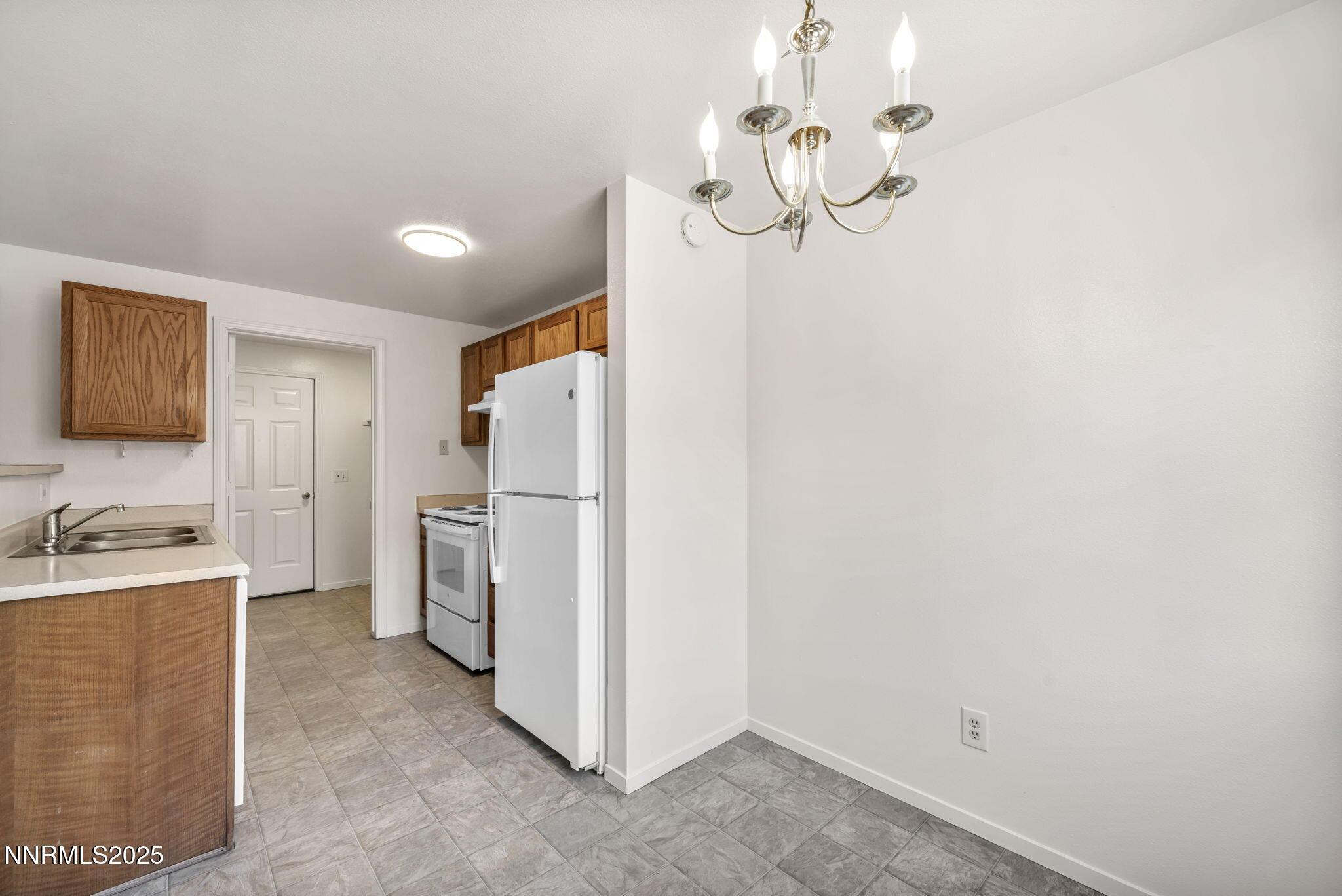 Carson City, Nevada, 89701, United States, ,Residential,For Sale,1826938
