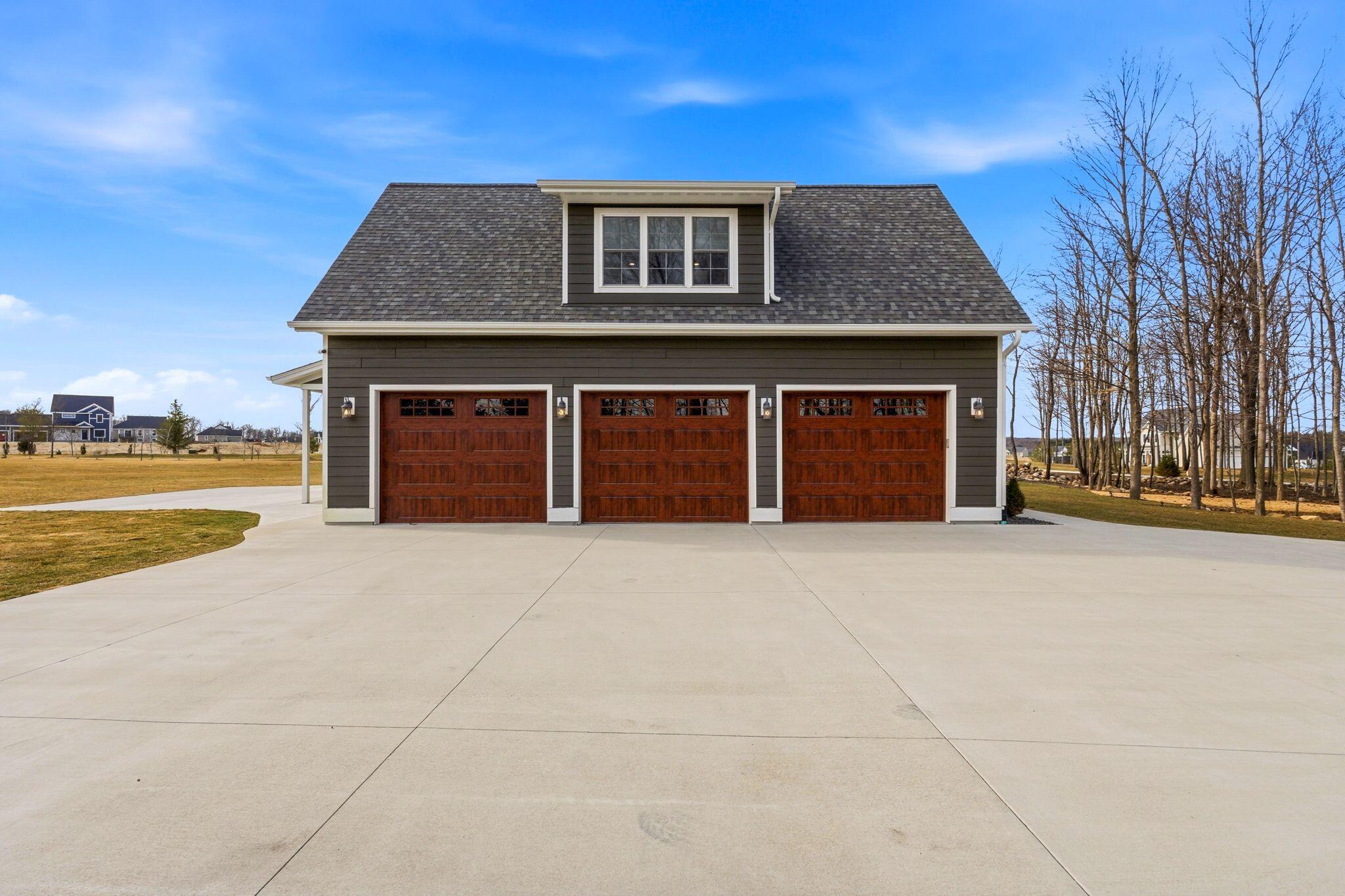 Polk, Wisconsin, 53086, United States, 5 Bedrooms Bedrooms, ,5 BathroomsBathrooms,Residential,For Sale,2027919
