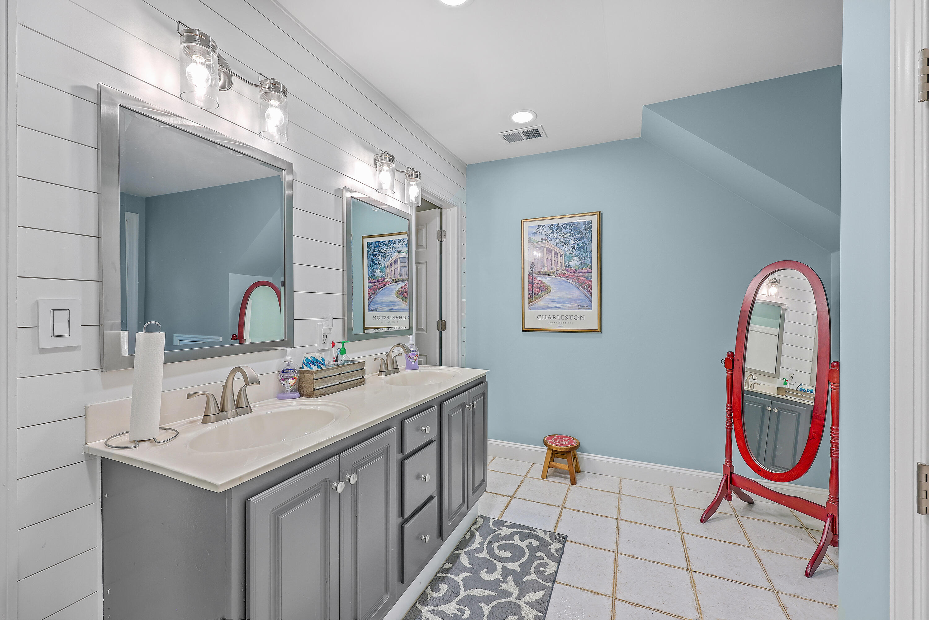 Mount Pleasant, South Carolina, 29466, United States, 3 Bedrooms Bedrooms, ,4 BathroomsBathrooms,Residential,For Sale,1798311