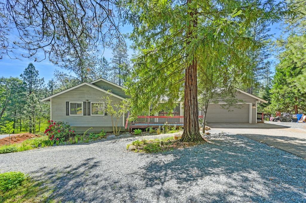 Foresthill, California, 95631, United States, 3 Bedrooms Bedrooms, ,2 BathroomsBathrooms,Residential,For Sale,1819375