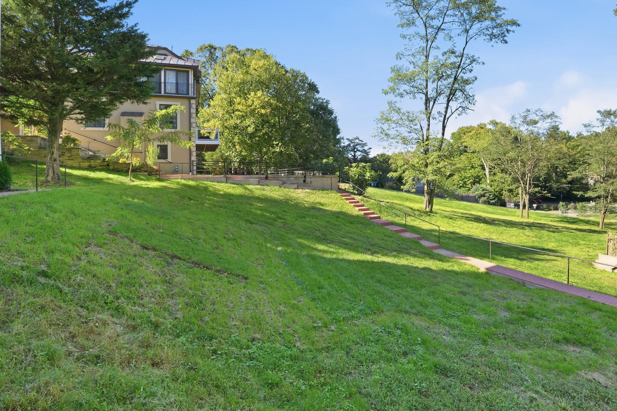  6340 Old Dominion Drive, Mclean, VA, 22101 - 物件實景
