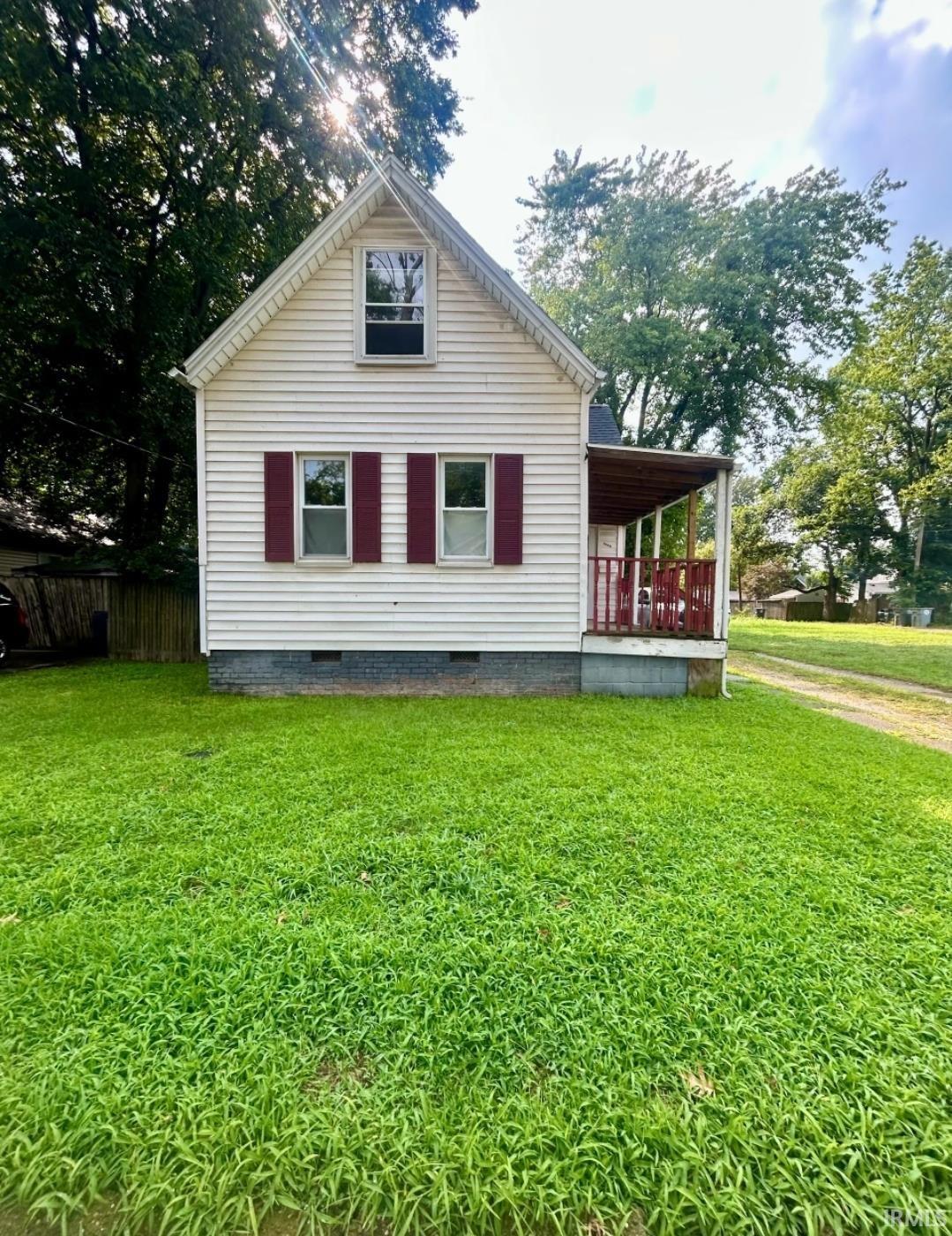 Bedford Ave, Evansville, IN 47713
