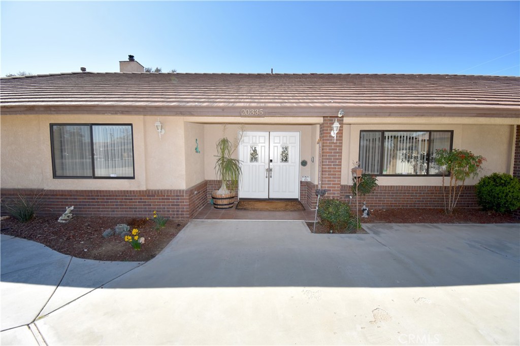 Apple Valley, California, 92308, United States, 5 Bedrooms Bedrooms, ,4 BathroomsBathrooms,Residential,For Sale,1941981