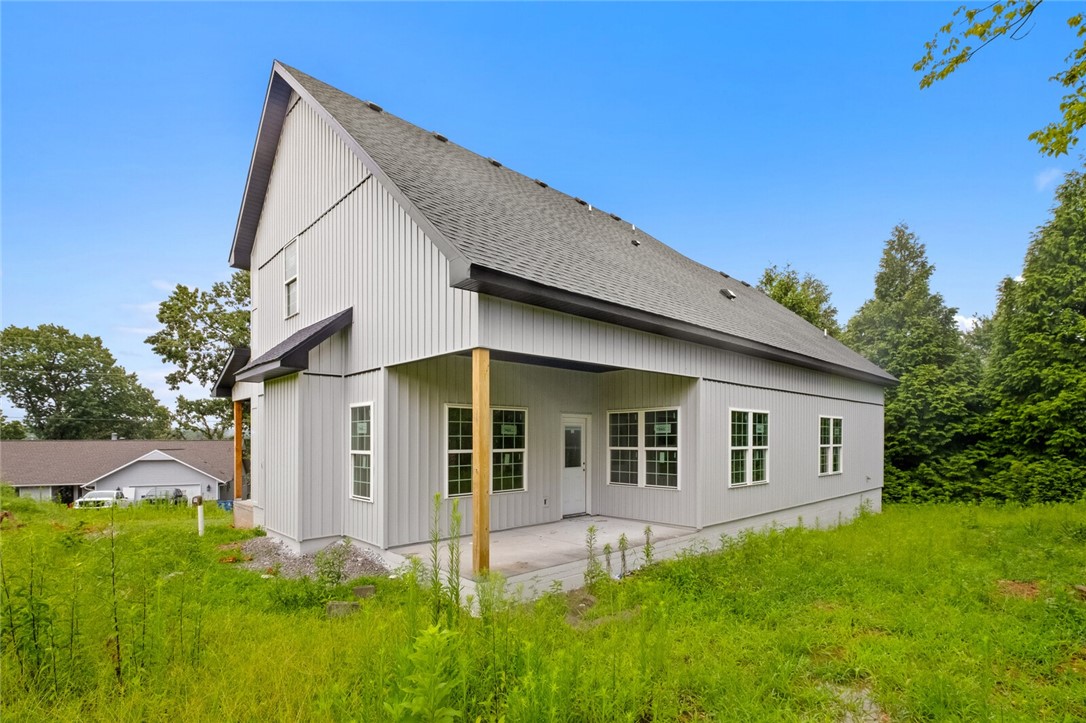 Bella Vista, Arkansas, 72715, United States, 3 Bedrooms Bedrooms, ,3 BathroomsBathrooms,Residential,For Sale,1897154