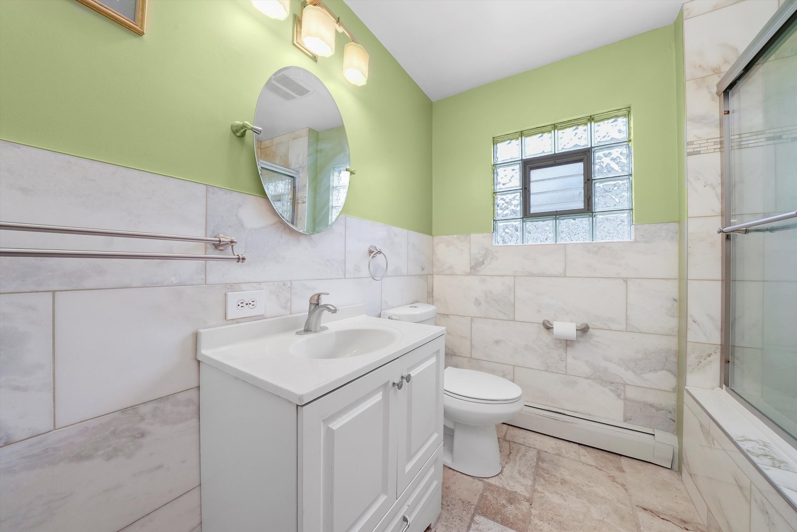 Chicago, Illinois, 60630, United States, 8 Bedrooms Bedrooms, ,3 BathroomsBathrooms,Residential,For Sale,1892523