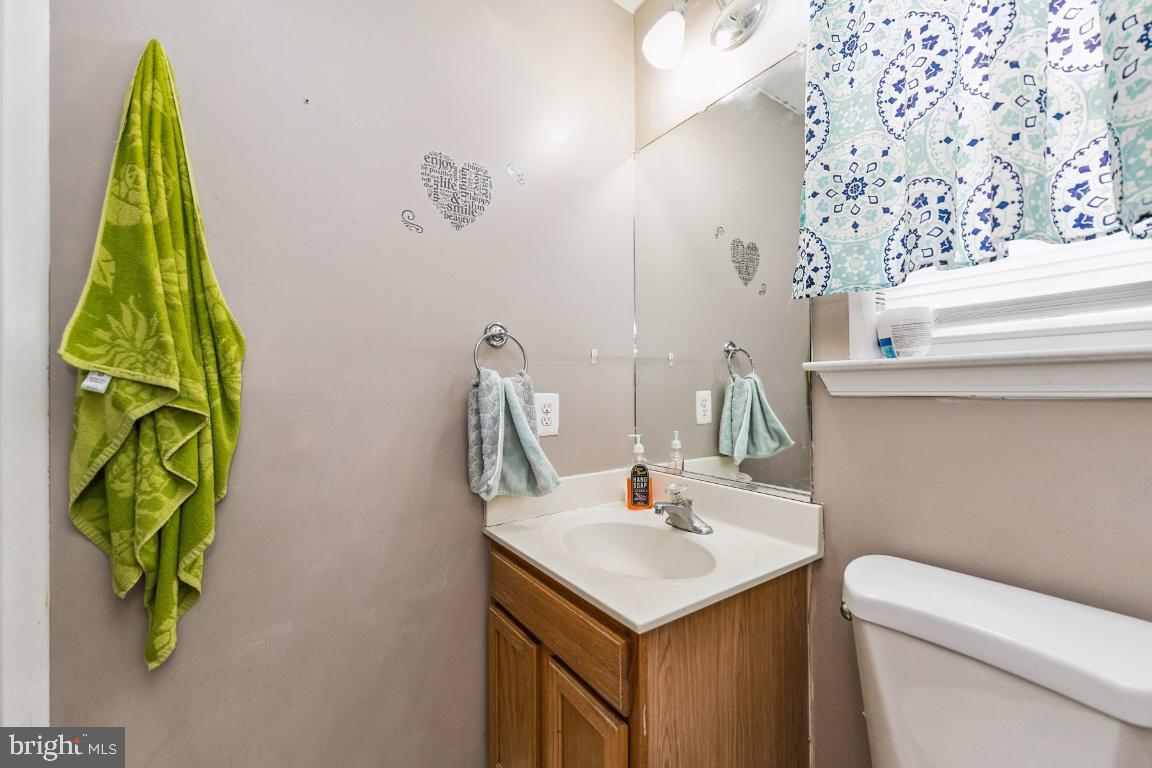 Waldorf, Maryland, 20601, United States, 6 Bedrooms Bedrooms, ,4 BathroomsBathrooms,Residential,For Sale,2005305