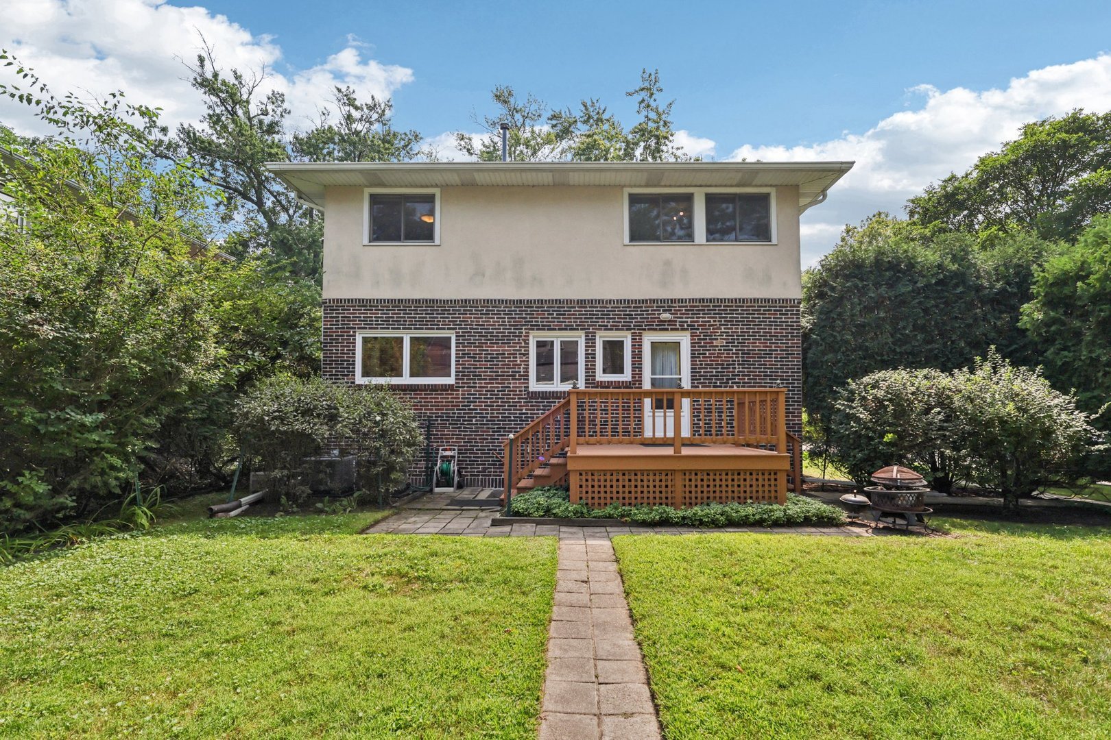 Evanston, Illinois, 60201, United States, 4 Bedrooms Bedrooms, ,4 BathroomsBathrooms,Residential,For Sale,1941847