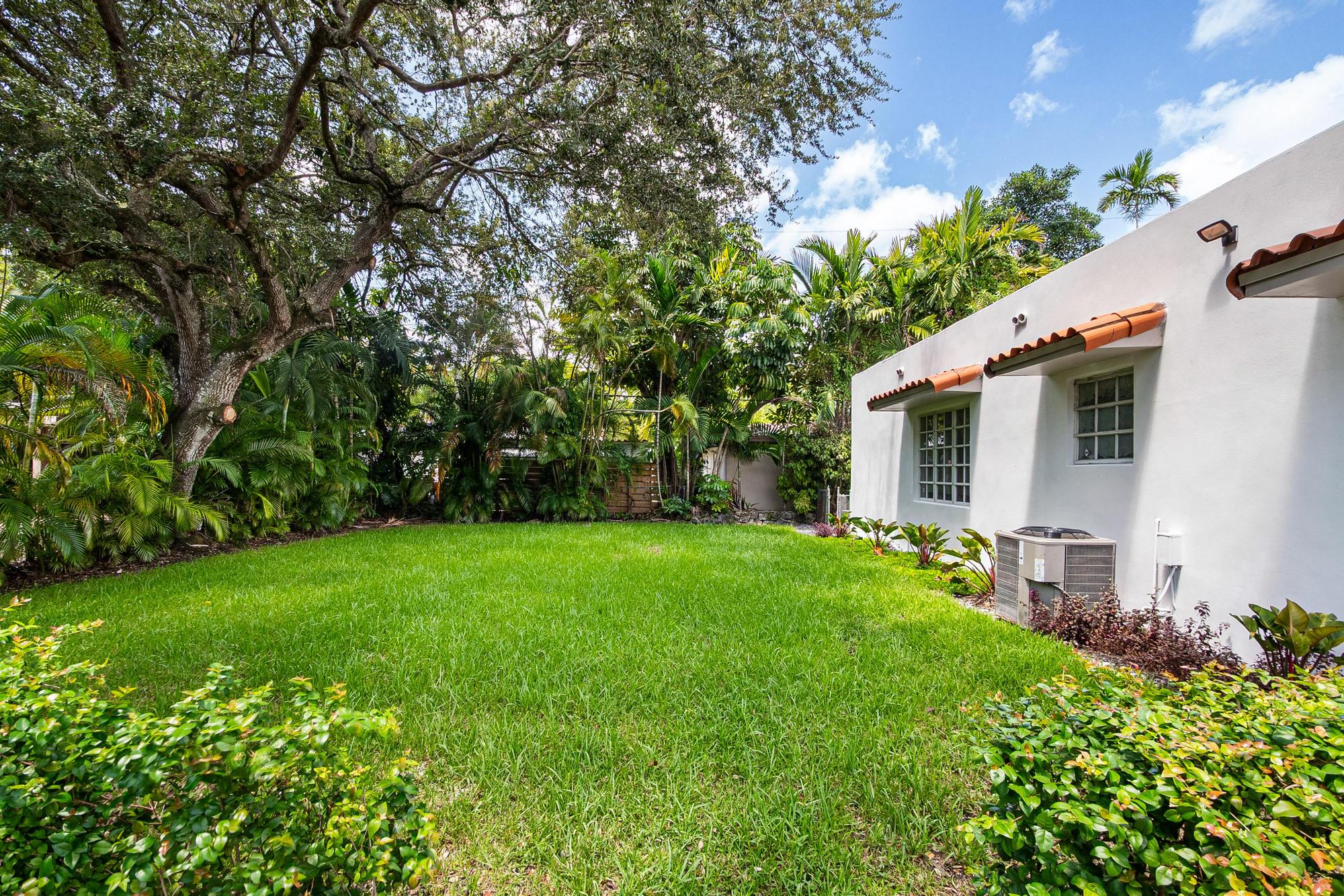 Coral Gables, Florida, 33134, United States, 3 Bedrooms Bedrooms, ,2 BathroomsBathrooms,Residential,For Sale,1975593