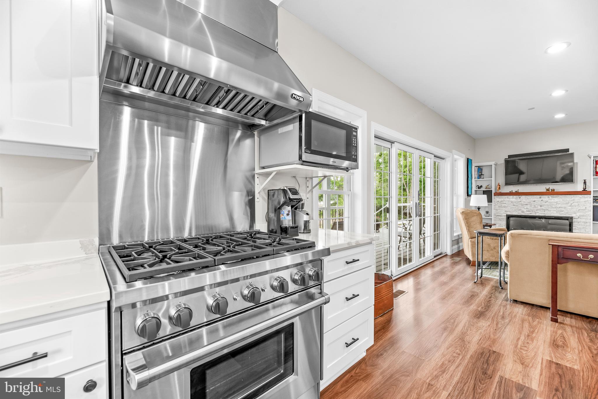 Galesville, Maryland, 20765, United States, 5 Bedrooms Bedrooms, ,4 BathroomsBathrooms,Residential,For Sale,1887426