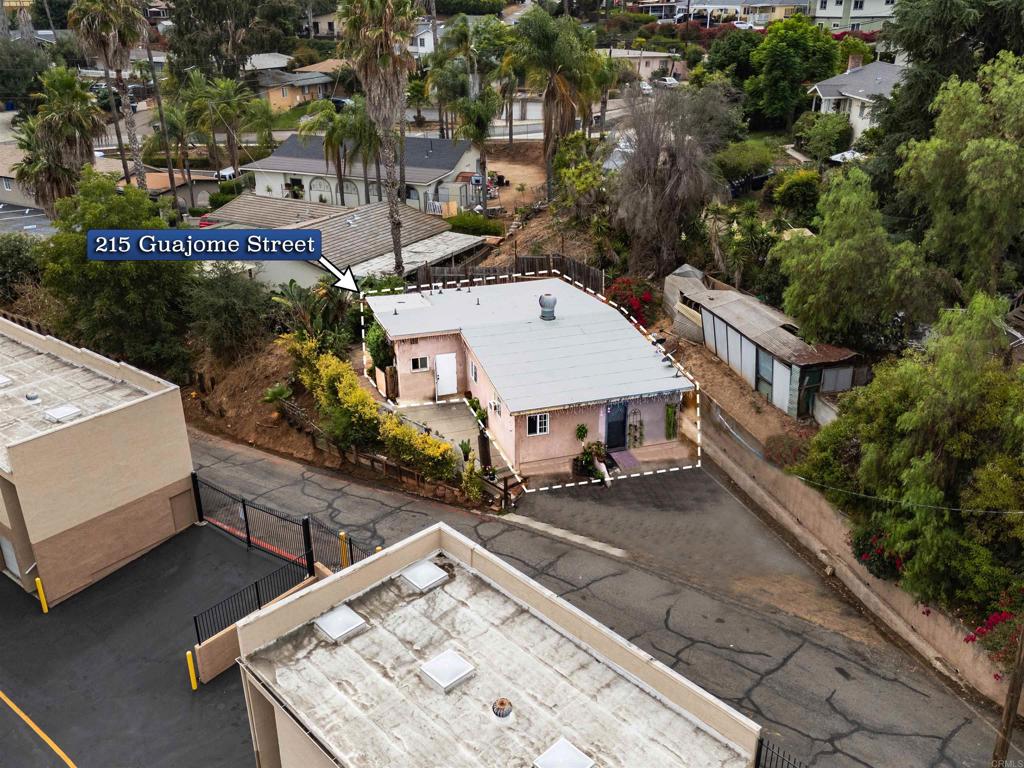 Vista, California, 92083, United States, 5 Bedrooms Bedrooms, ,2 BathroomsBathrooms,Residential,For Sale,1993594