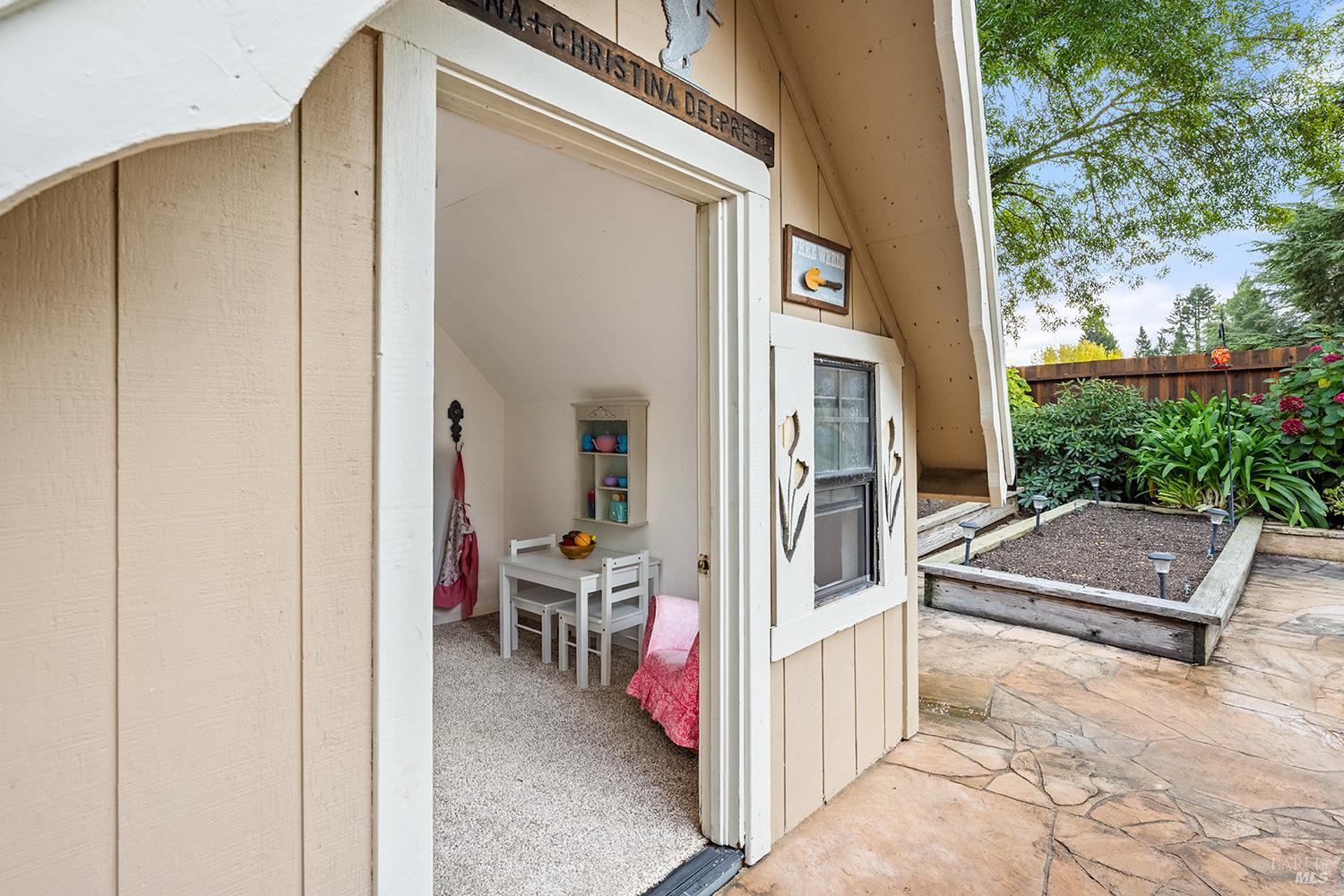 Sebastopol, California, 95472, United States, 3 Bedrooms Bedrooms, ,3 BathroomsBathrooms,Residential,For Sale,1990345