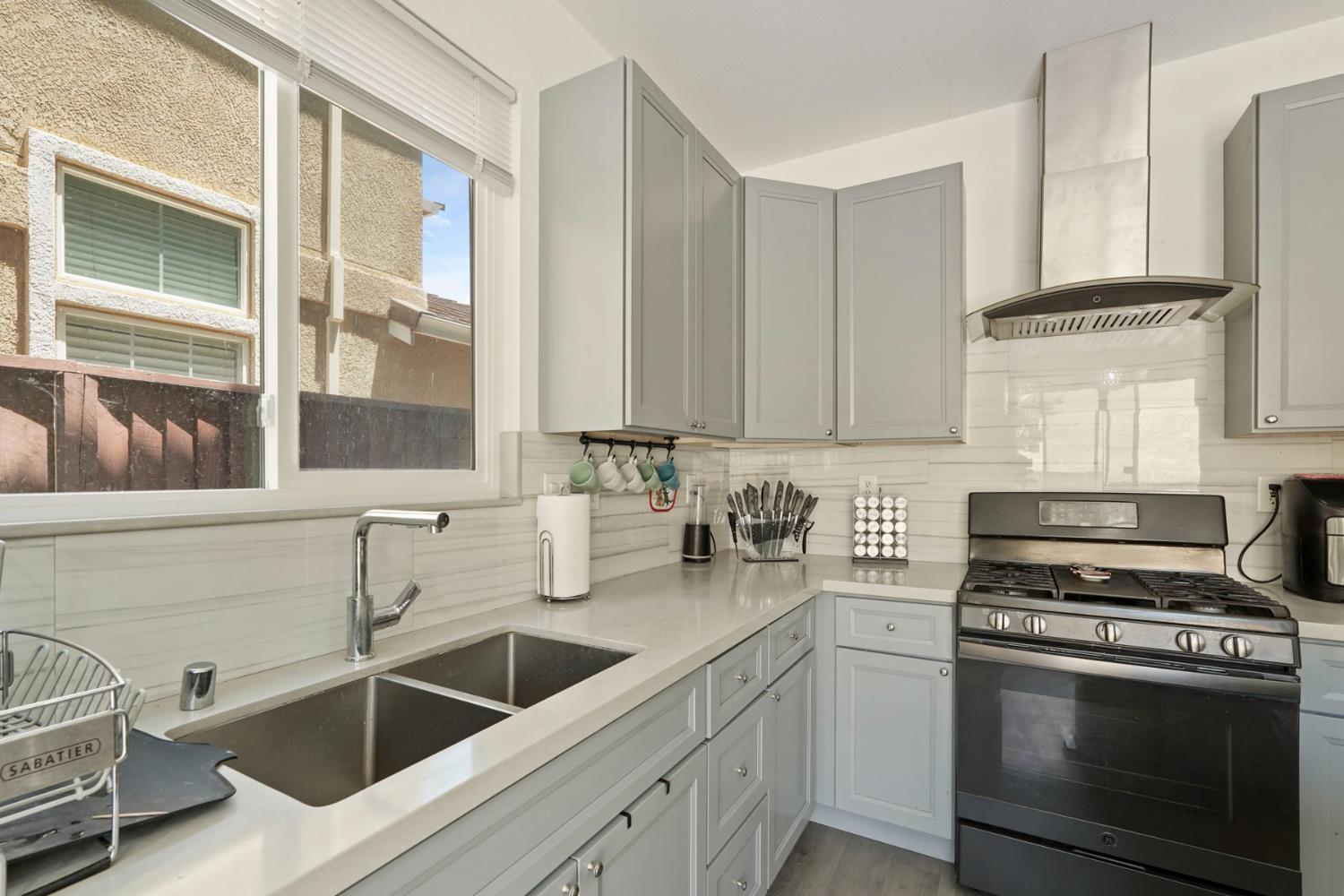 Antioch, California, 94531, United States, 6 Bedrooms Bedrooms, ,3 BathroomsBathrooms,Residential,For Sale,2005490