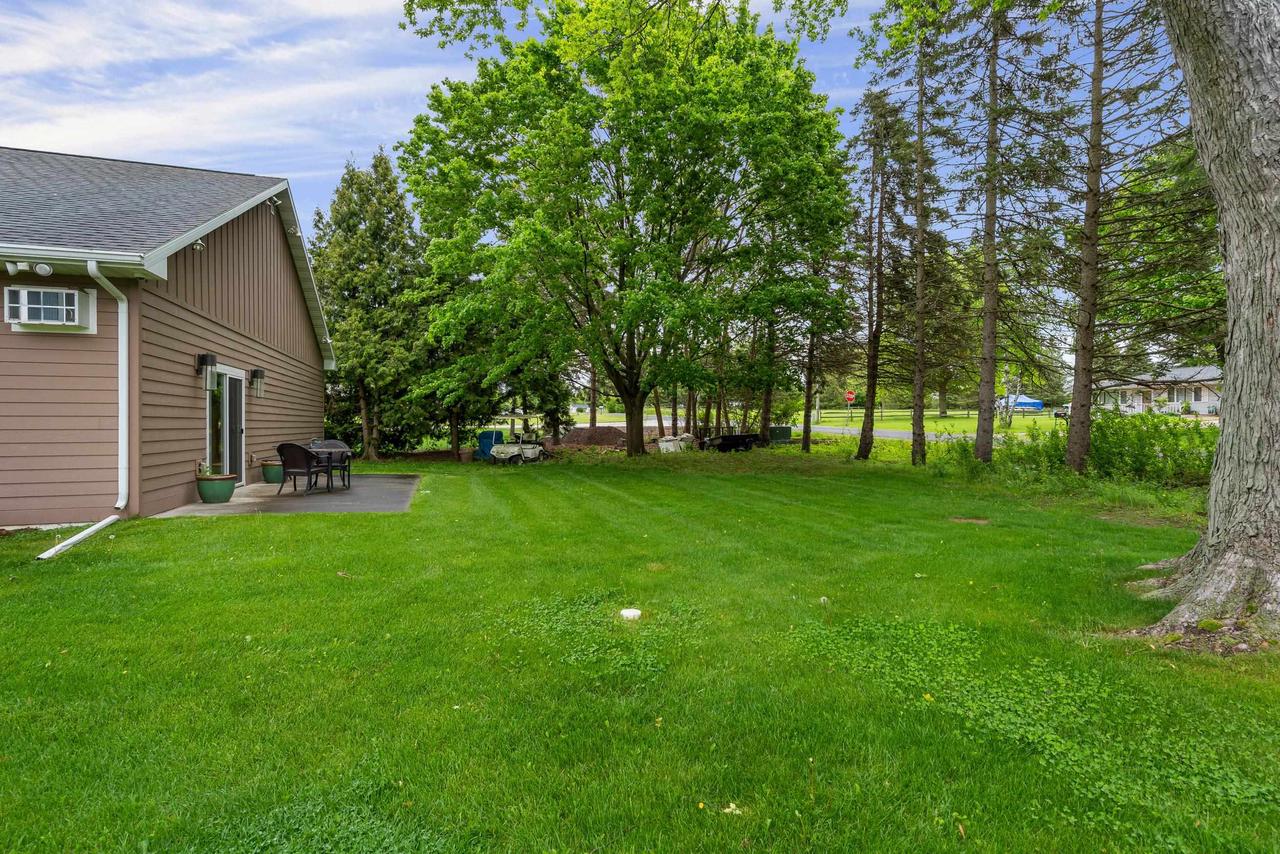 Markesan, Wisconsin, 53946, United States, 5 Bedrooms Bedrooms, ,4 BathroomsBathrooms,Residential,For Sale,2023665