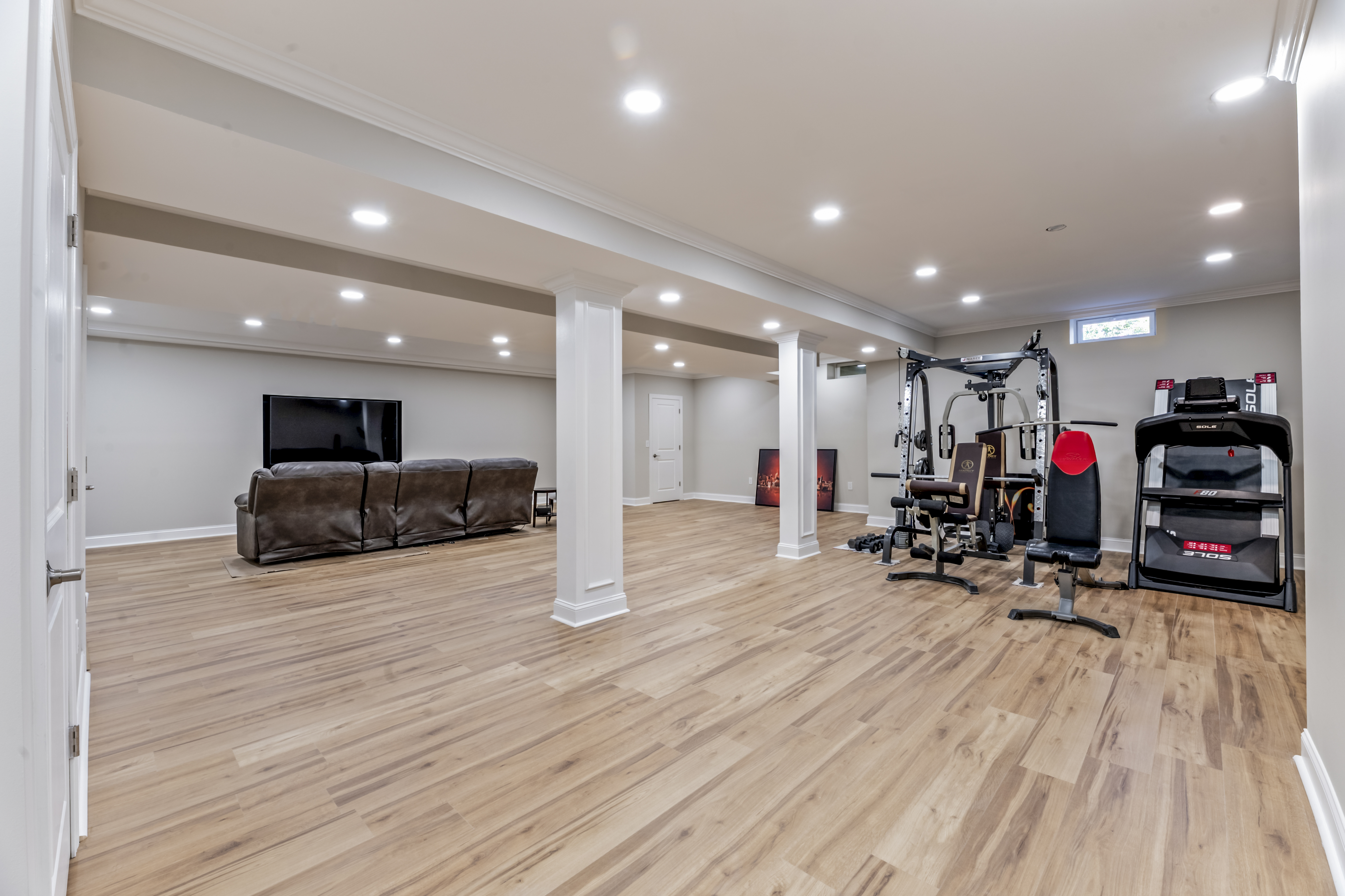 Holmdel, New Jersey, 07733, United States, 3 Bedrooms Bedrooms, ,4 BathroomsBathrooms,Residential,For Sale,1923321