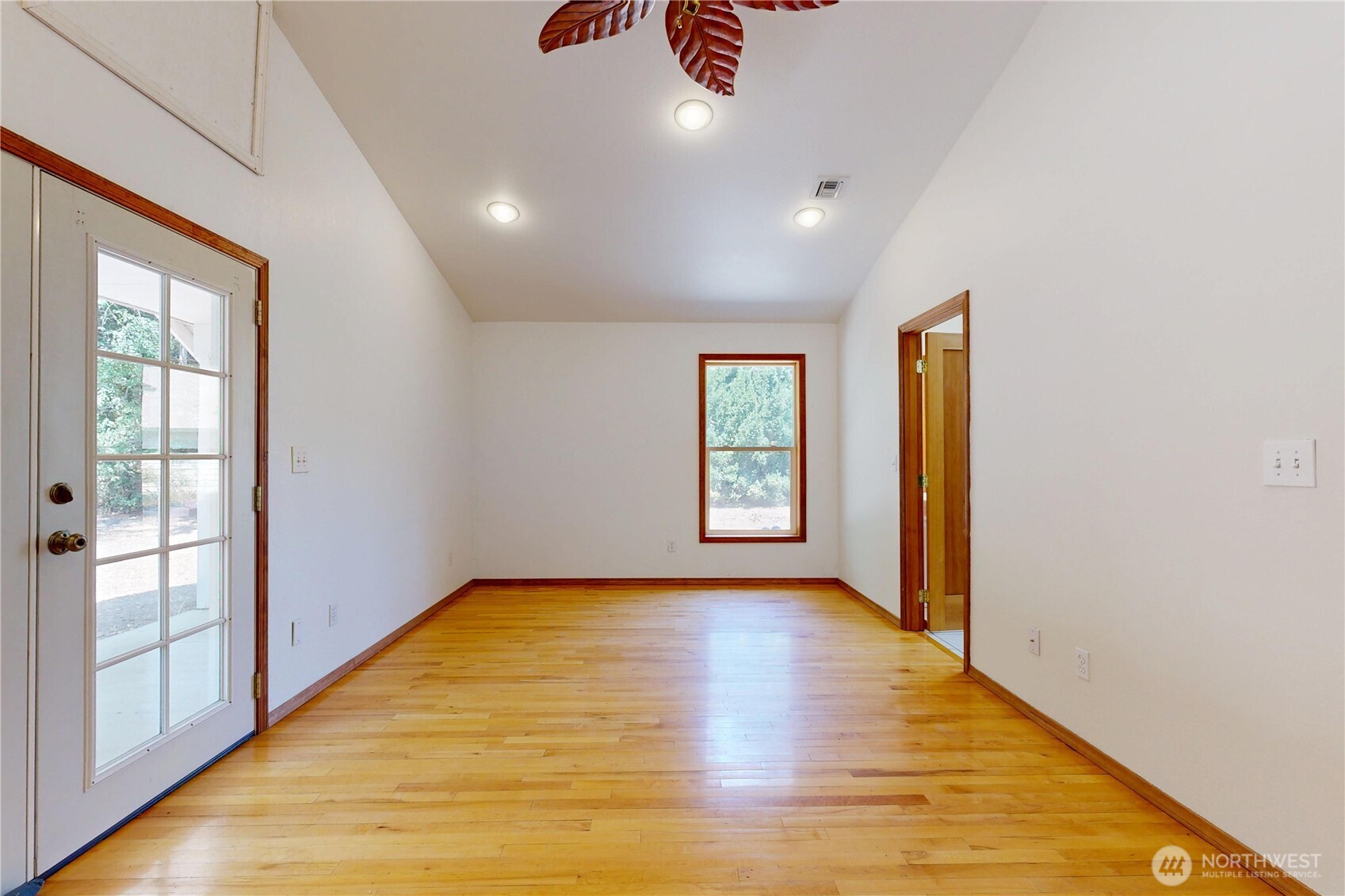 Walla Walla, Washington, 99362, United States, 3 Bedrooms Bedrooms, ,2 BathroomsBathrooms,Residential,For Sale,1907583
