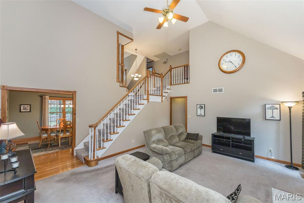 Eureka, Missouri, 63025, United States, 4 Bedrooms Bedrooms, ,4 BathroomsBathrooms,Residential,For Sale,1941693