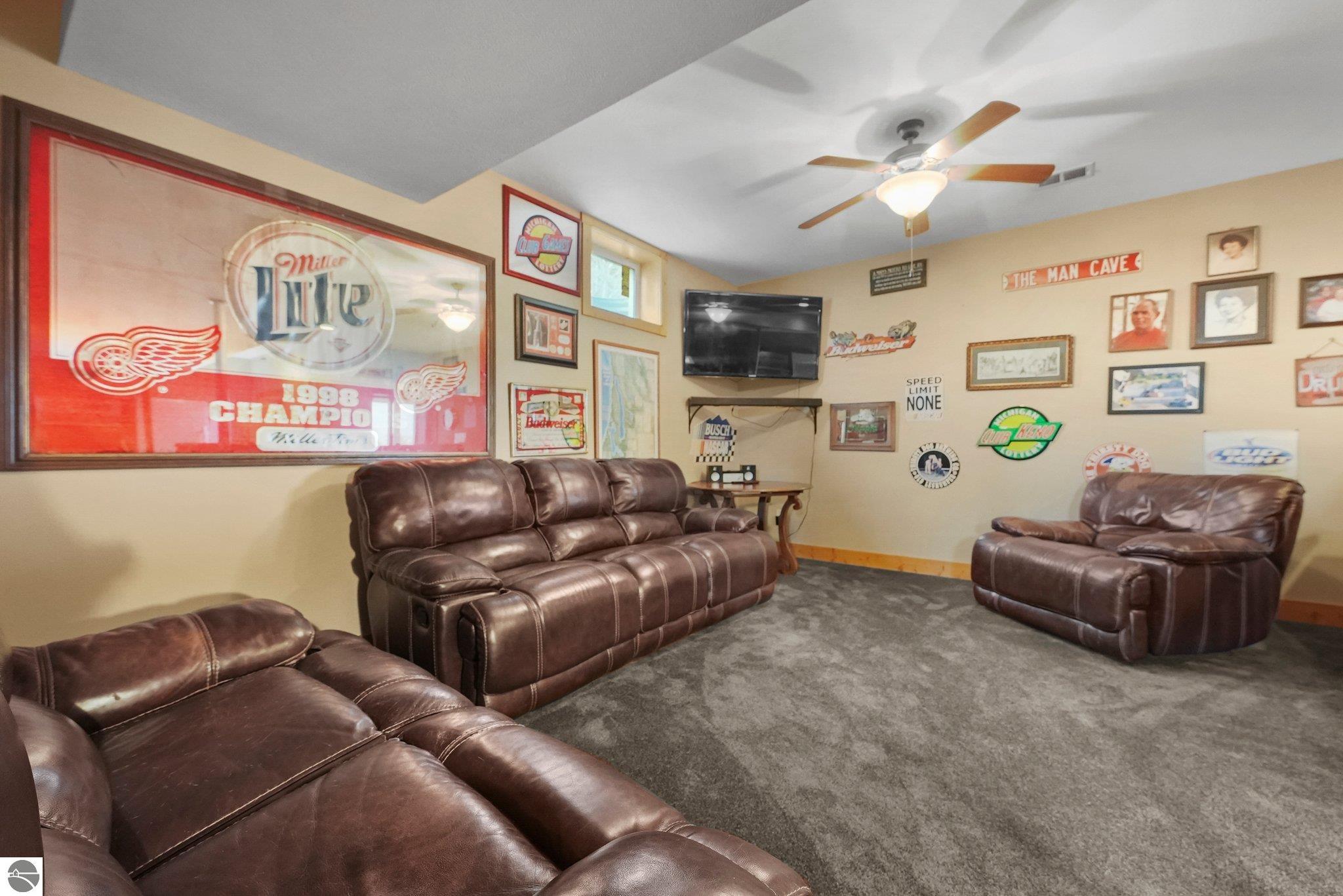 Kewadin, Michigan, 49648, United States, 4 Bedrooms Bedrooms, ,3 BathroomsBathrooms,Residential,For Sale,1765880
