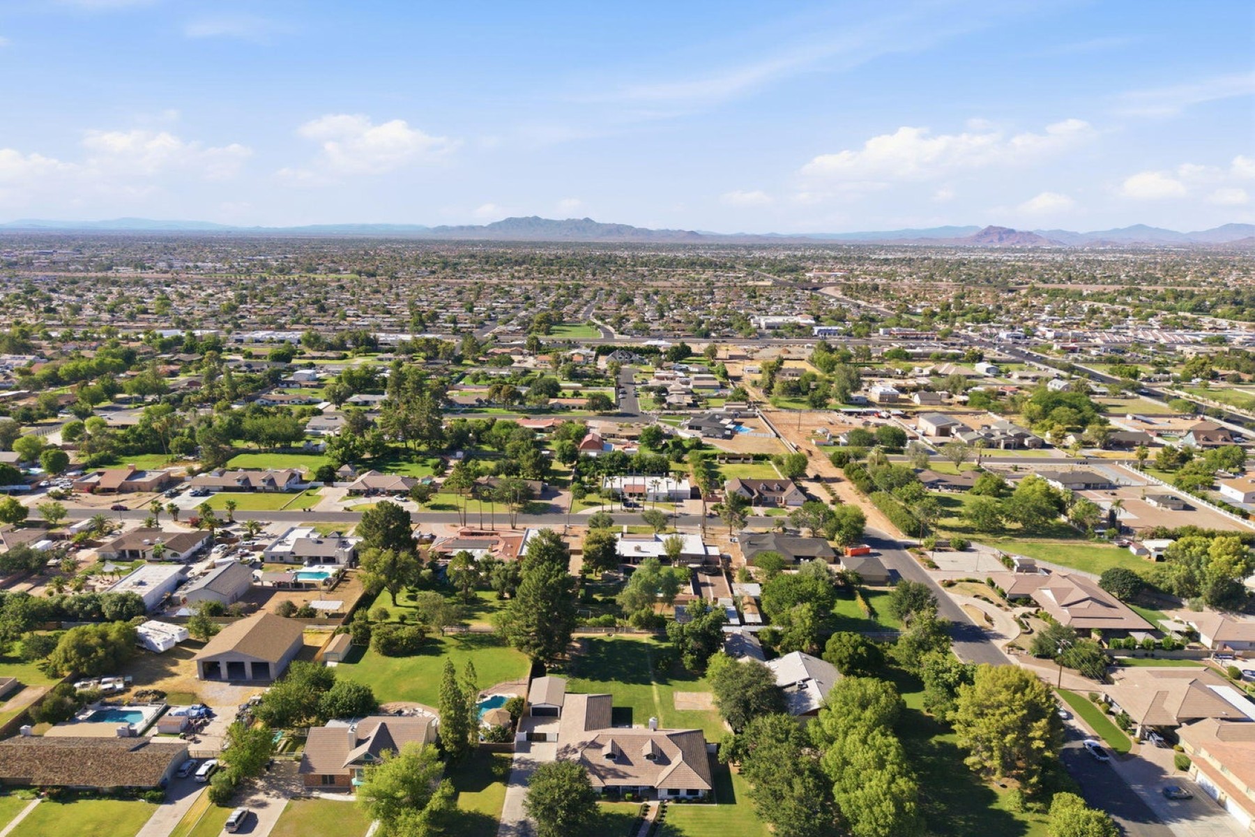  646 E Leah Lane¦Gilbert, AZ - 物件實景