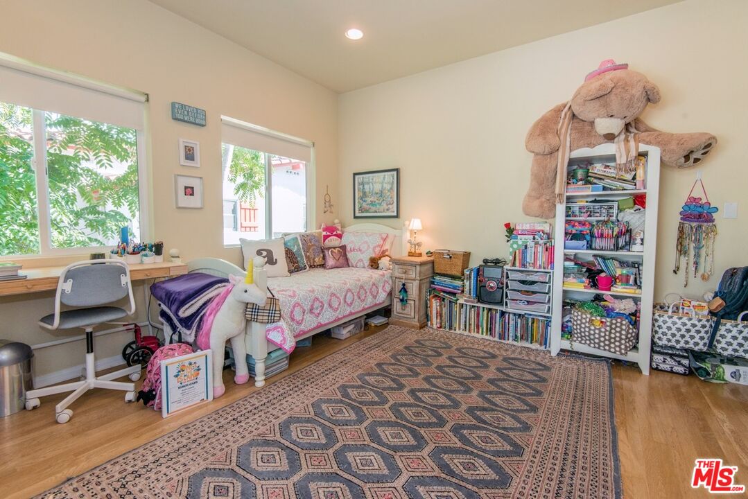 West Hollywood, California, 90069, United States, 3 Bedrooms Bedrooms, ,2 BathroomsBathrooms,Residential,For Sale,2002247