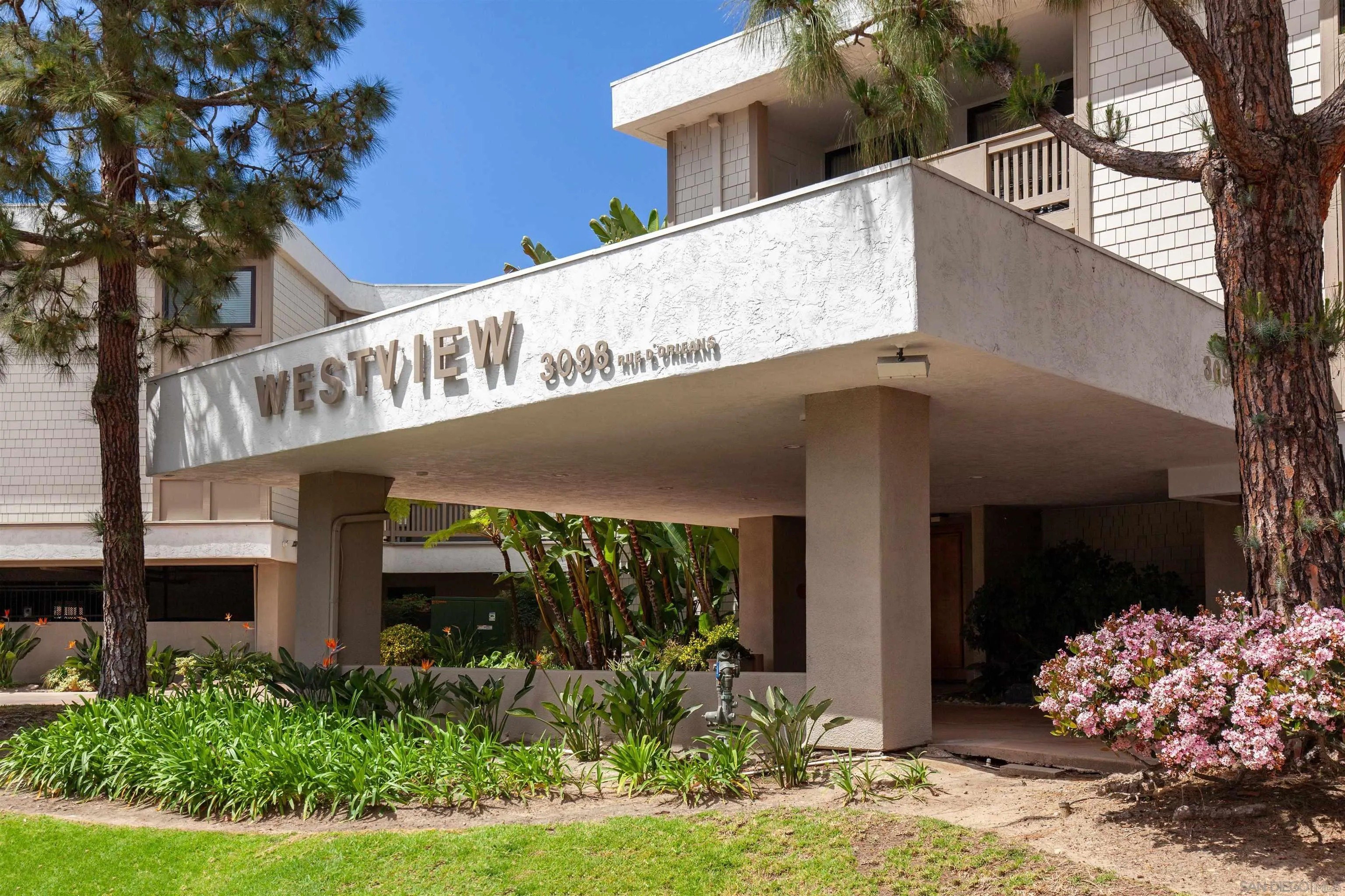 San Diego, California, 92110, United States, 1 Bedroom Bedrooms, ,1 BathroomBathrooms,Residential,For Sale,1970133