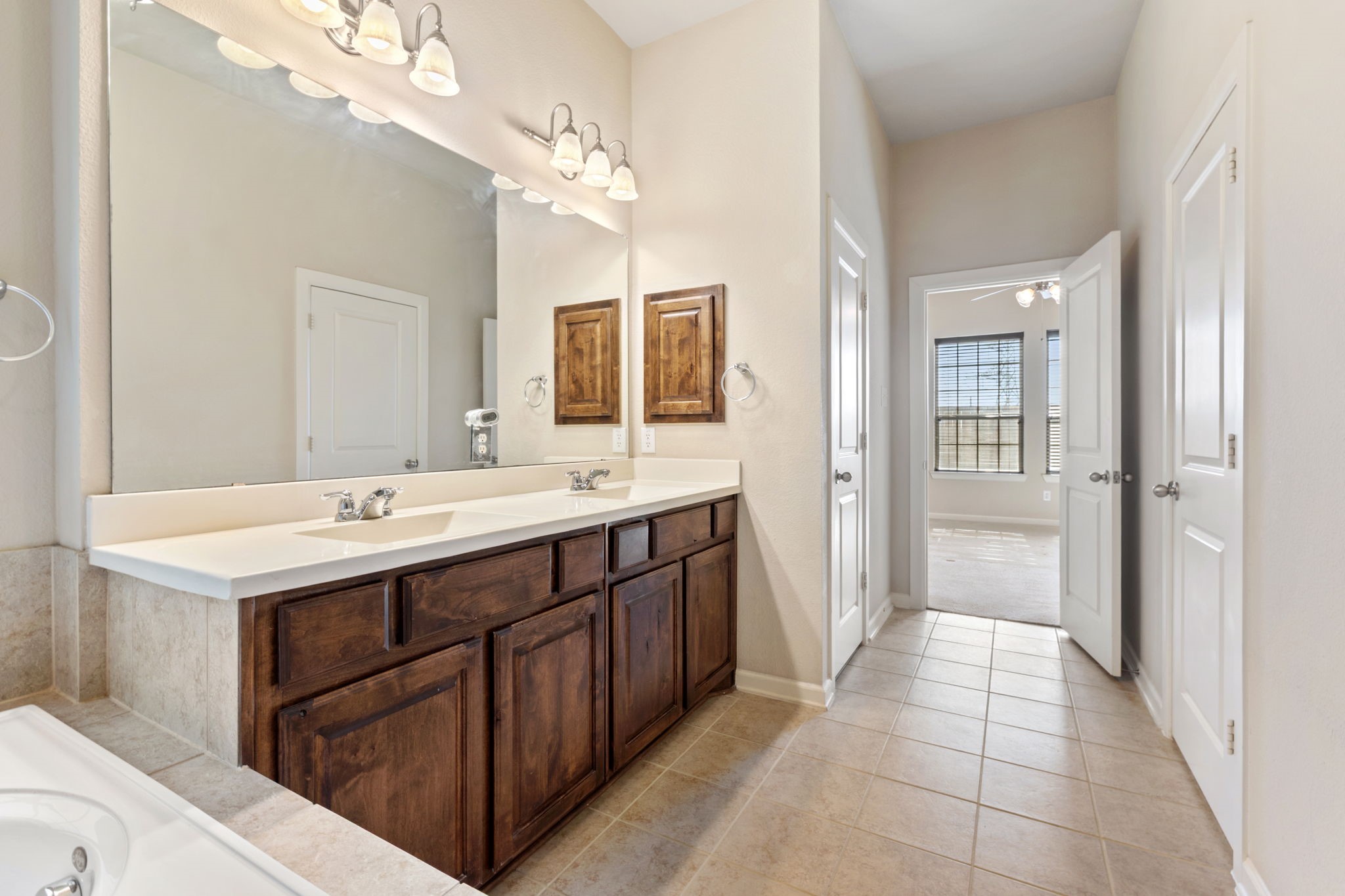 Lewisville, Texas, 75056, United States, 4 Bedrooms Bedrooms, ,3 BathroomsBathrooms,Residential,For Sale,1989126