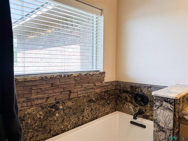 Artesia, New Mexico, 88210, United States, 4 Bedrooms Bedrooms, ,4 BathroomsBathrooms,Residential,For Sale,1980233