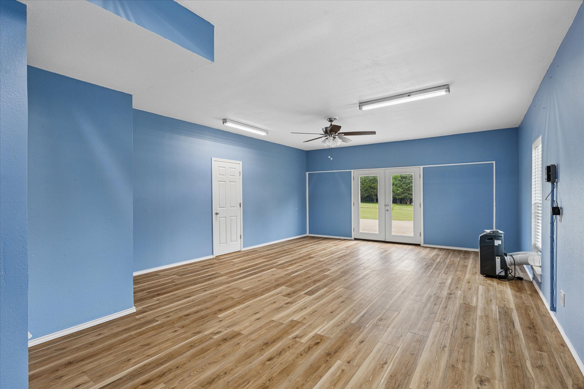 Midlothian, Texas, 76065, United States, 3 Bedrooms Bedrooms, ,4 BathroomsBathrooms,Residential,For Sale,1793428