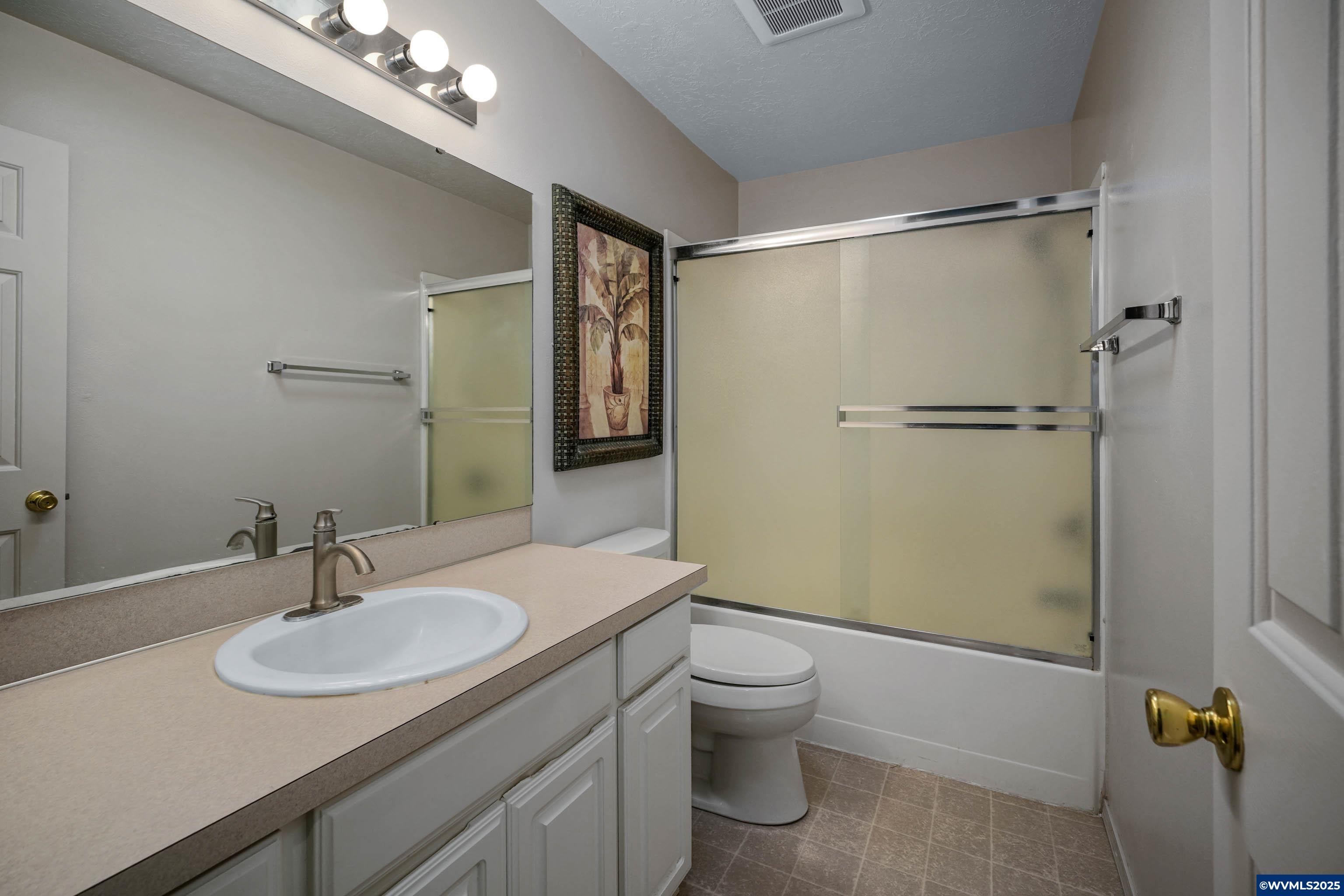 Keizer, Oregon, 97303, United States, 3 Bedrooms Bedrooms, ,2 BathroomsBathrooms,Residential,For Sale,1995738