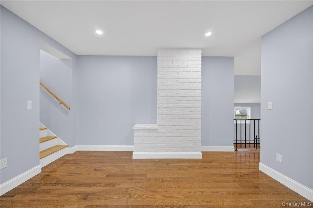 Saugerties, New York, 12477, United States, 4 Bedrooms Bedrooms, ,3 BathroomsBathrooms,Residential,For Sale,1986051