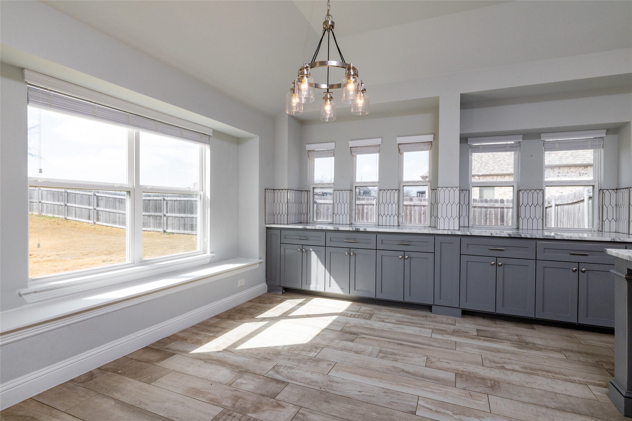 Justin, Texas, 76247, United States, 4 Bedrooms Bedrooms, ,3 BathroomsBathrooms,Residential,For Sale,2023700