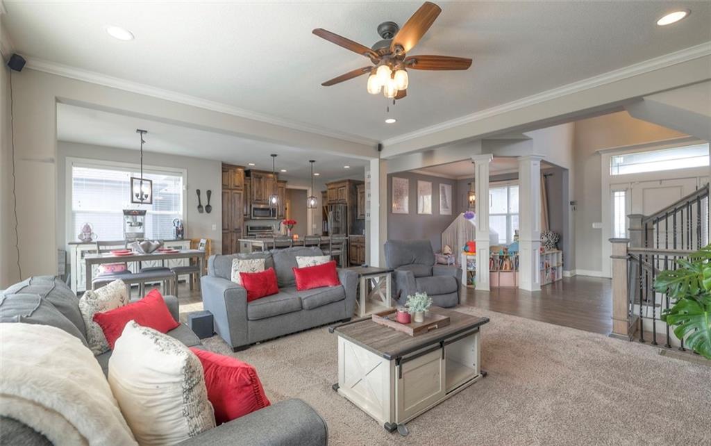 Olathe, Kansas, 66062, United States, 4 Bedrooms Bedrooms, ,4 BathroomsBathrooms,Residential,For Sale,1992047