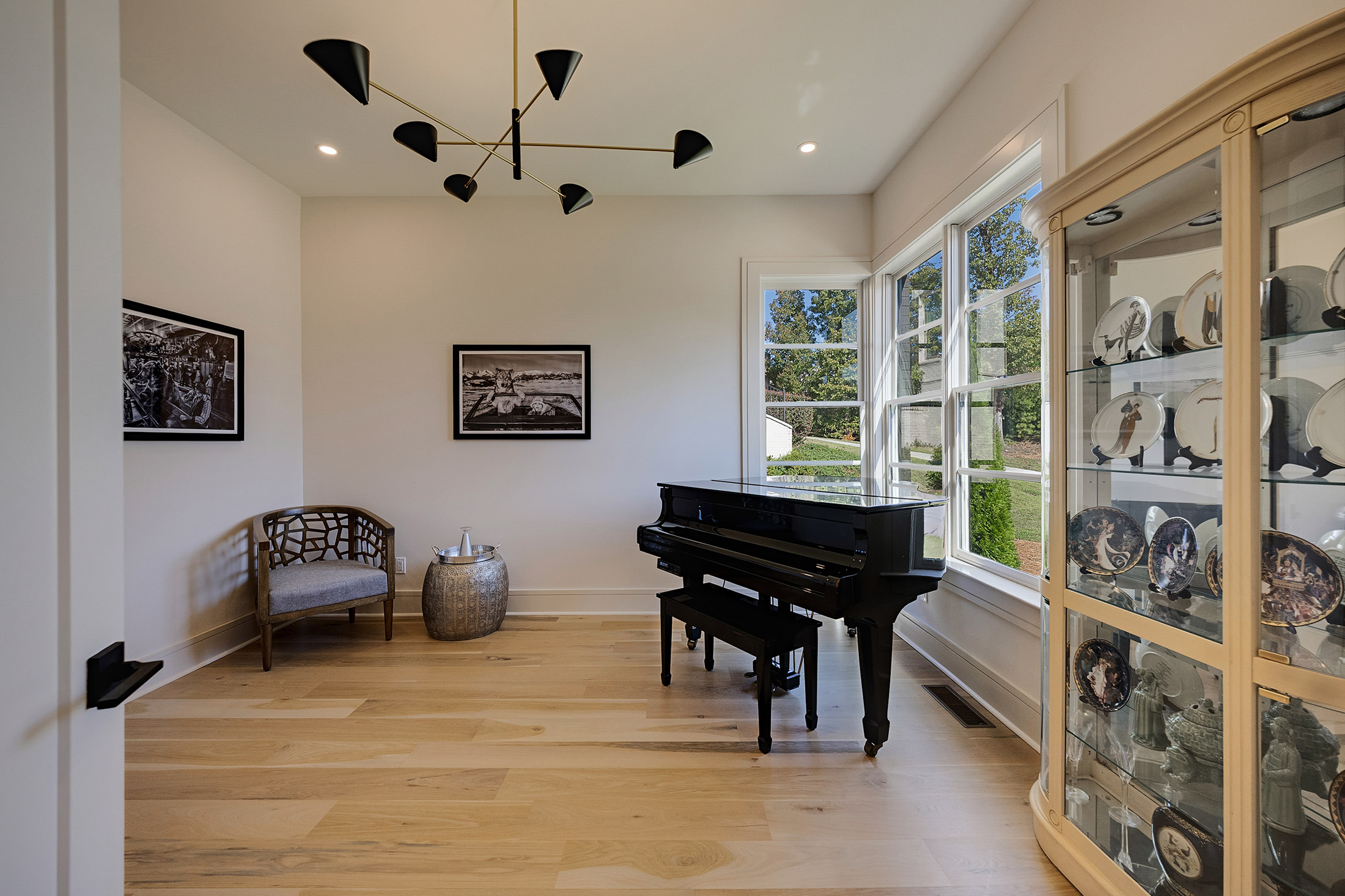  Striking Contemporary Design and Thoughtful Craftsmanship - 物件實景
