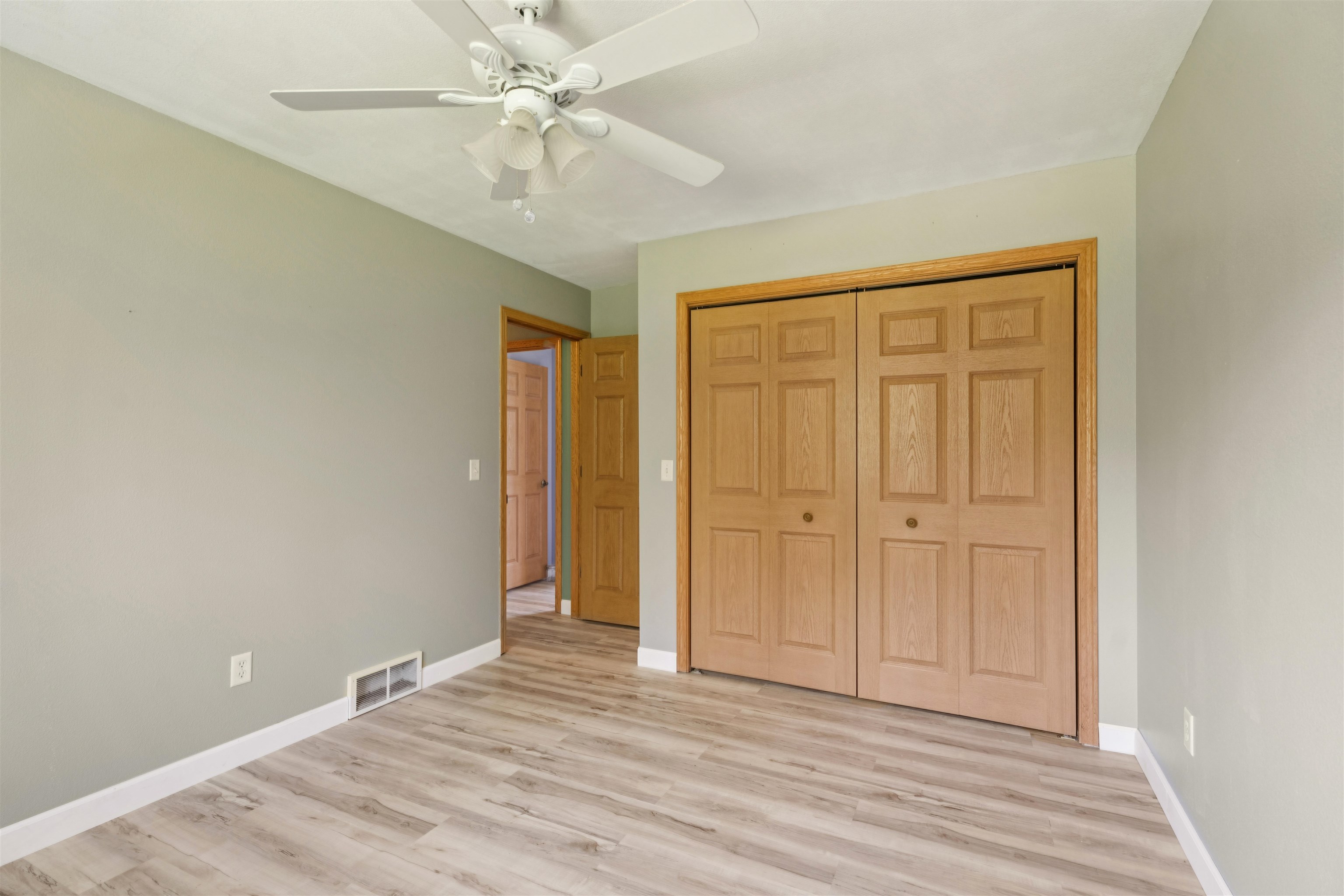 HORTONVILLE, Wisconsin, 54944, United States, 4 Bedrooms Bedrooms, ,4 BathroomsBathrooms,Residential,For Sale,1911438