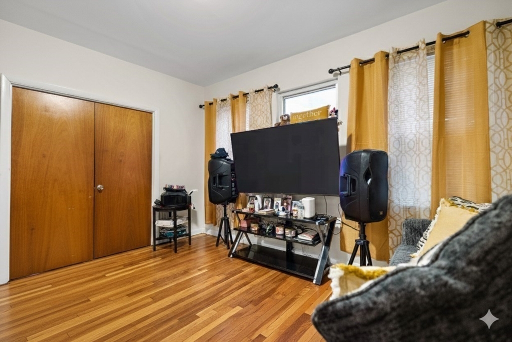 Boston, Massachusetts, 02126, United States, 9 Bedrooms Bedrooms, ,3 BathroomsBathrooms,Residential,For Sale,1975784